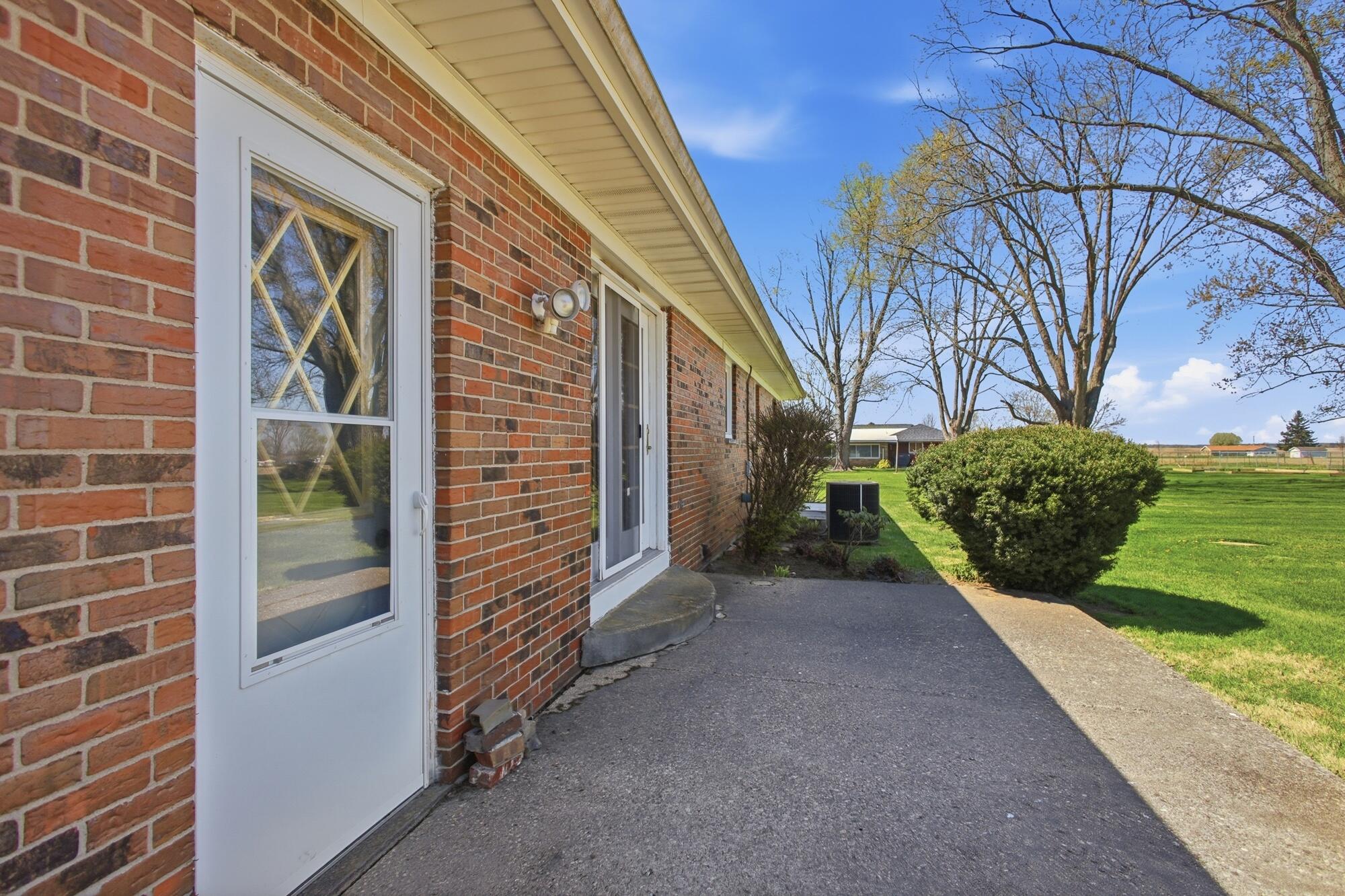 6718 Old Columbus Road, South Vienna, Ohio 45369