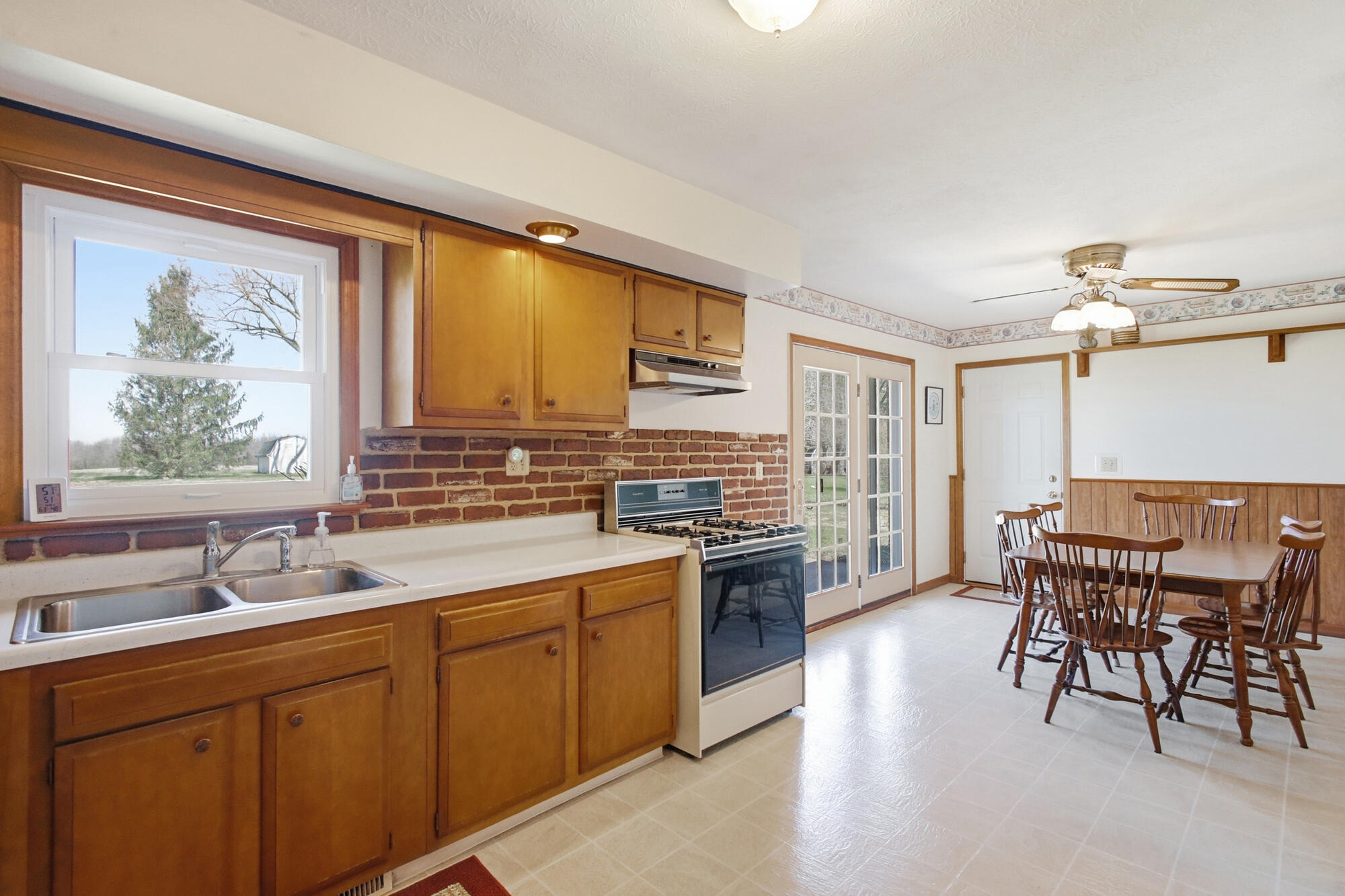 6718 Old Columbus Road, South Vienna, Ohio 45369