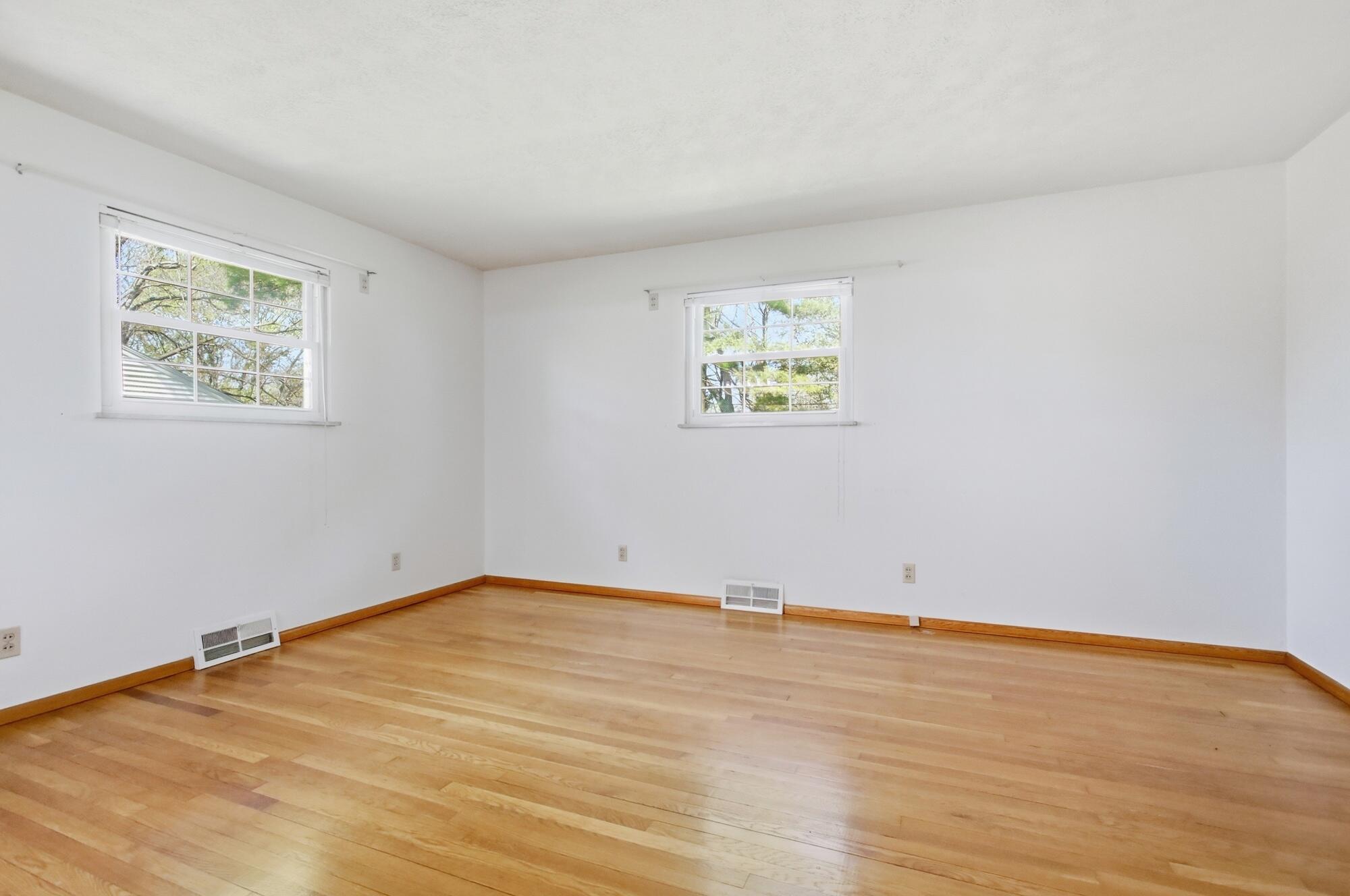 814 Wellington Drive, Springfield, Ohio 45506