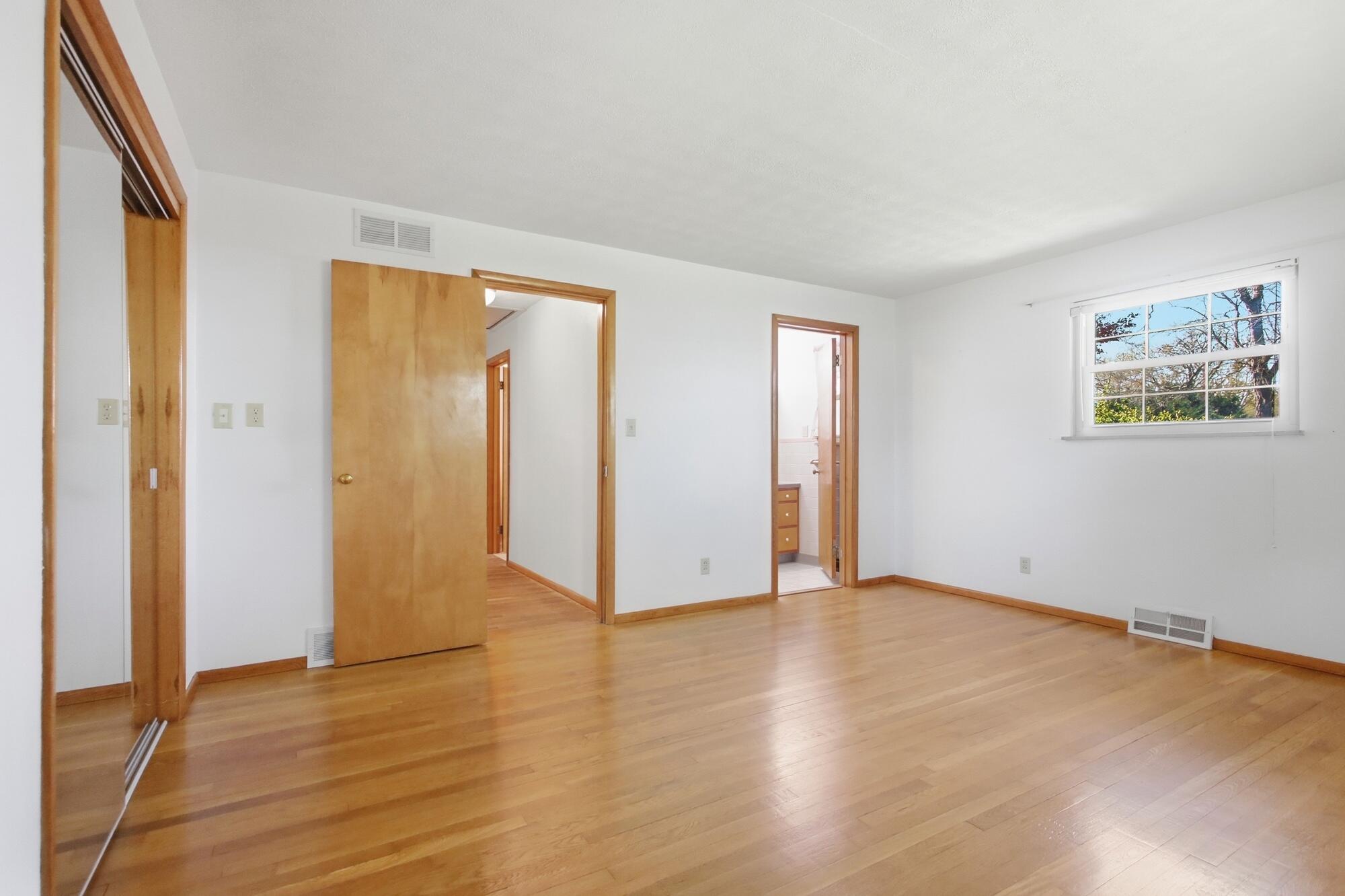 814 Wellington Drive, Springfield, Ohio 45506