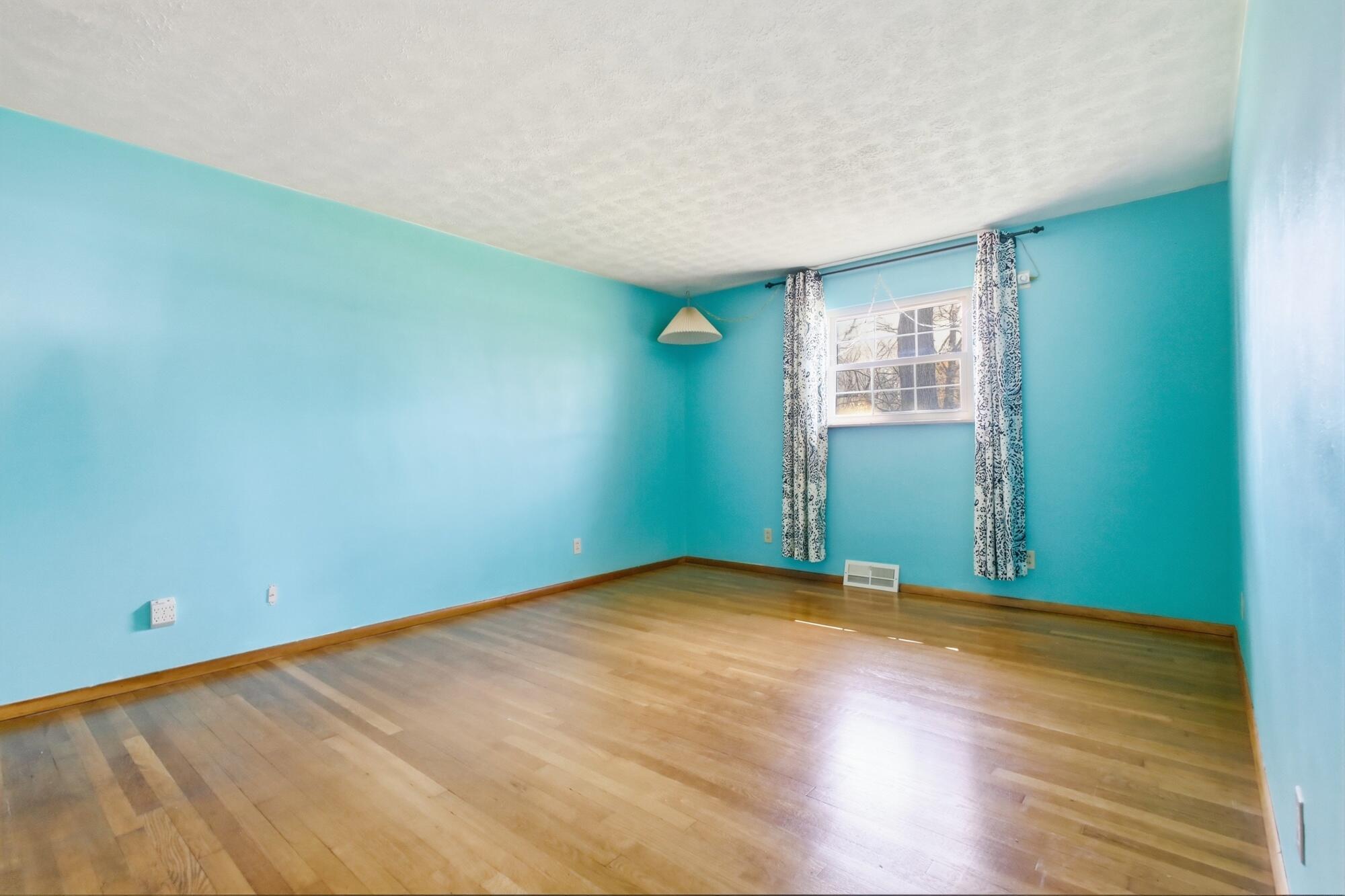 814 Wellington Drive, Springfield, Ohio 45506