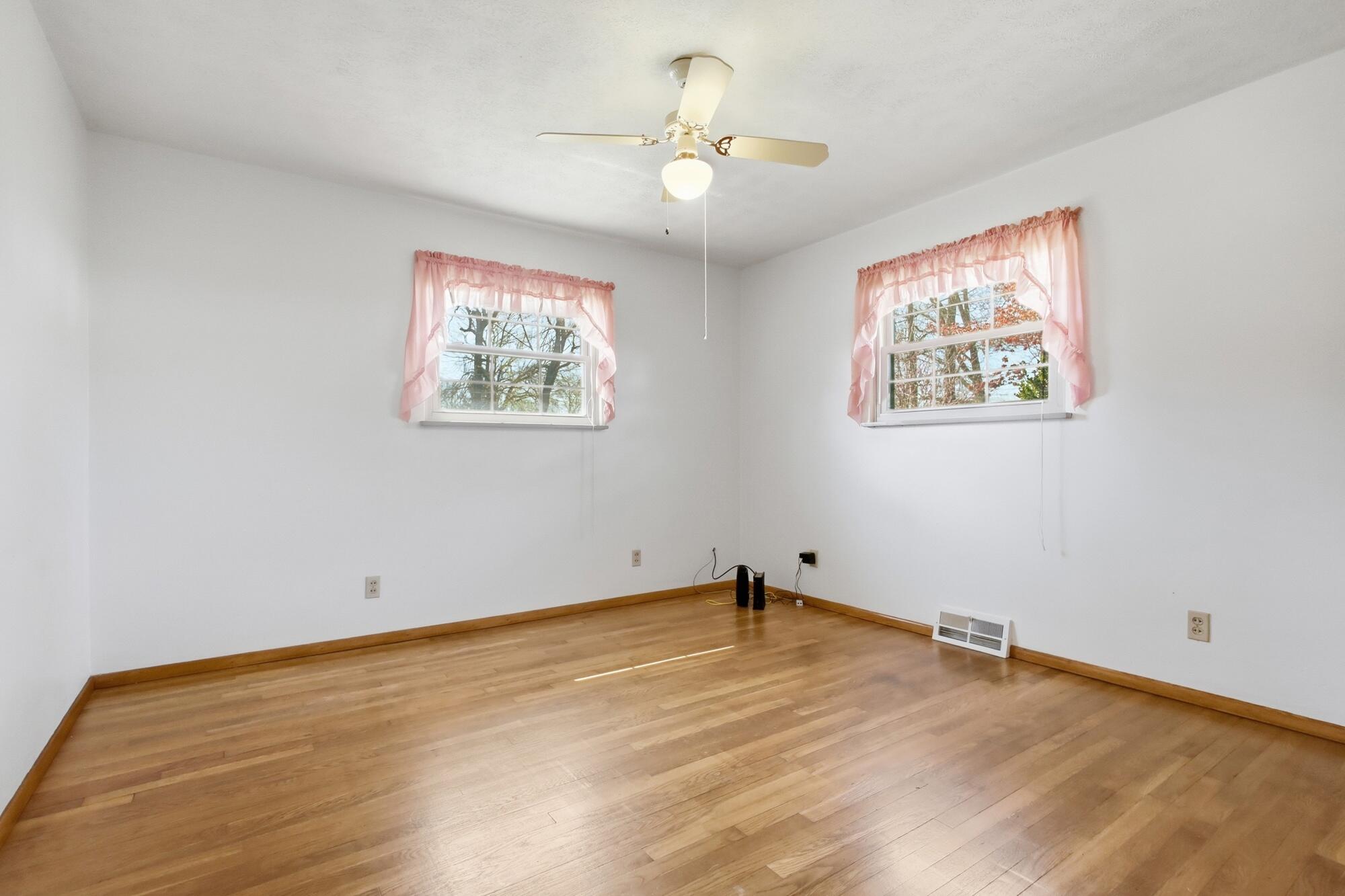 814 Wellington Drive, Springfield, Ohio 45506