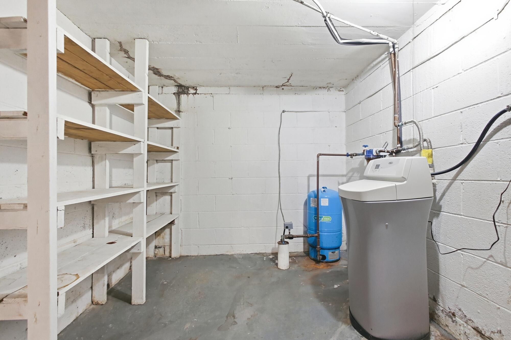 814 Wellington Drive, Springfield, Ohio 45506