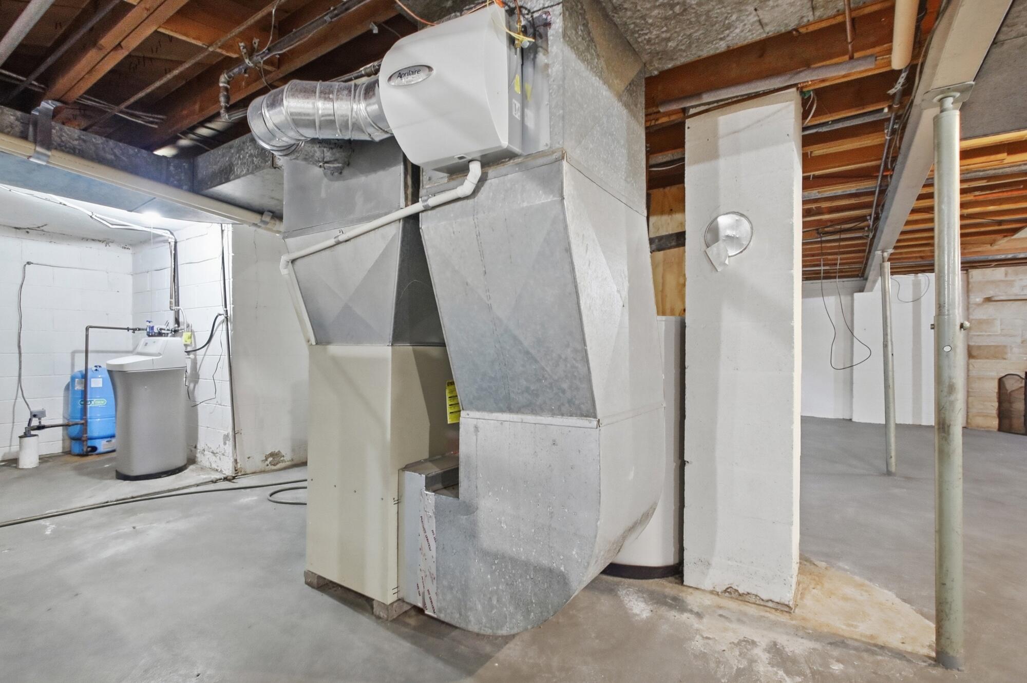 814 Wellington Drive, Springfield, Ohio 45506