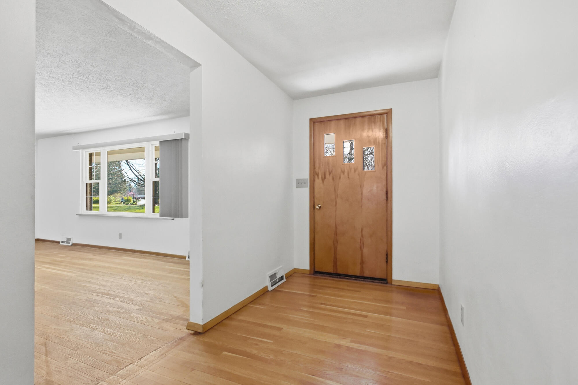 814 Wellington Drive, Springfield, Ohio 45506