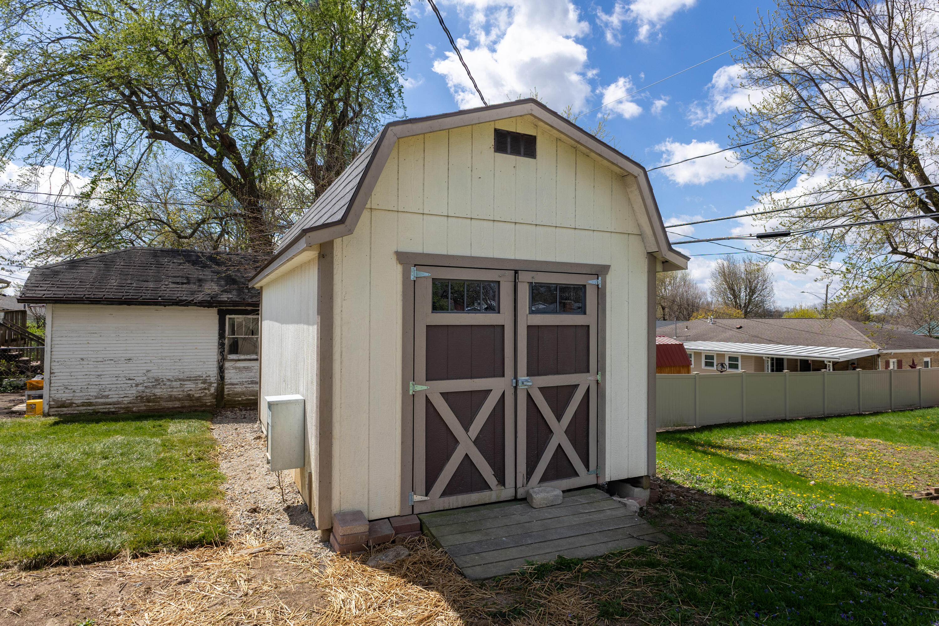 312 Victoria Drive, Greenville, Ohio 45331