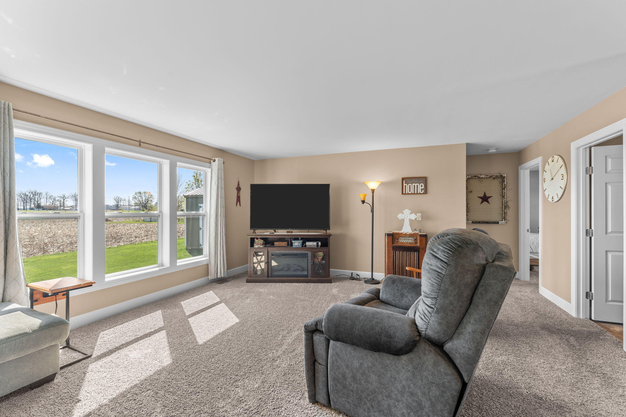 1706 Applejack Drive, Wapakoneta, Ohio 45895