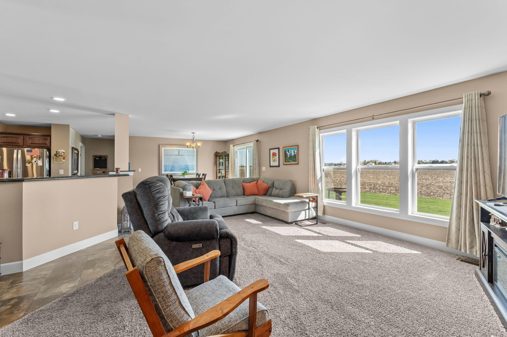 1706 Applejack Drive, Wapakoneta, Ohio 45895