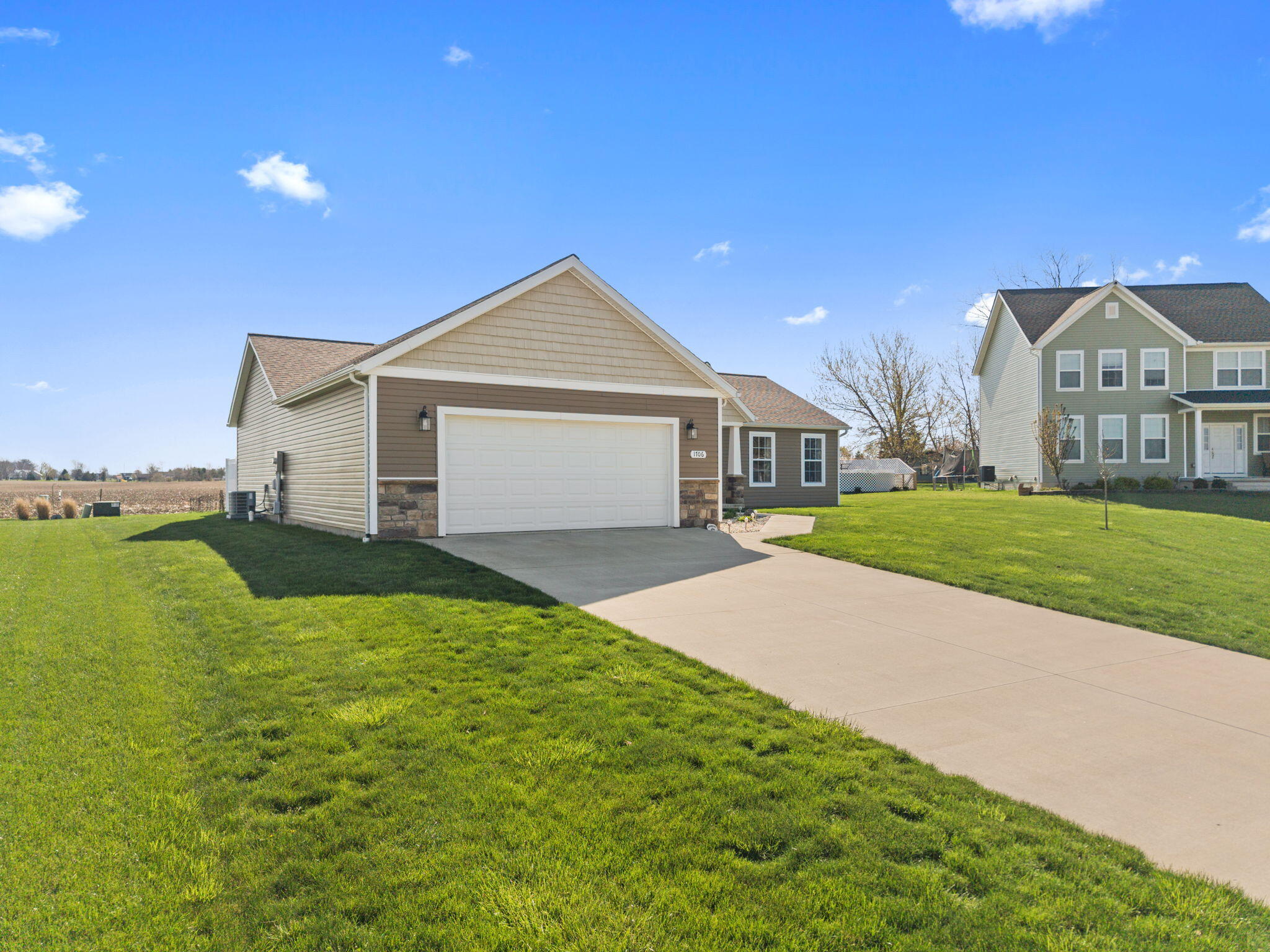 1706 Applejack Drive, Wapakoneta, Ohio 45895
