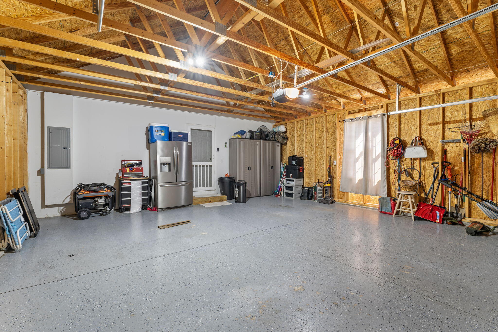 1706 Applejack Drive, Wapakoneta, Ohio 45895