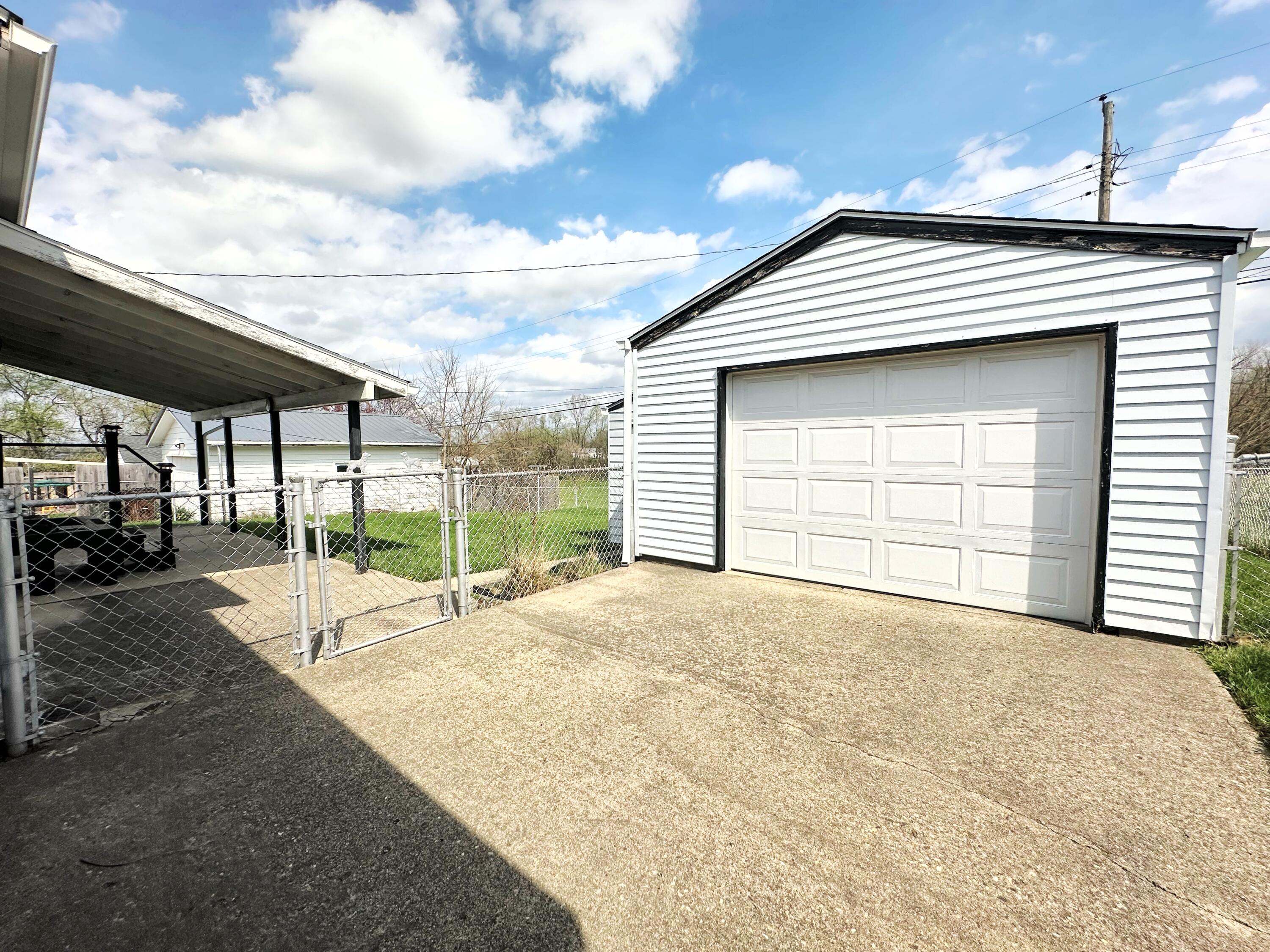 1356 Ironwood Drive, Fairborn, Ohio 45324