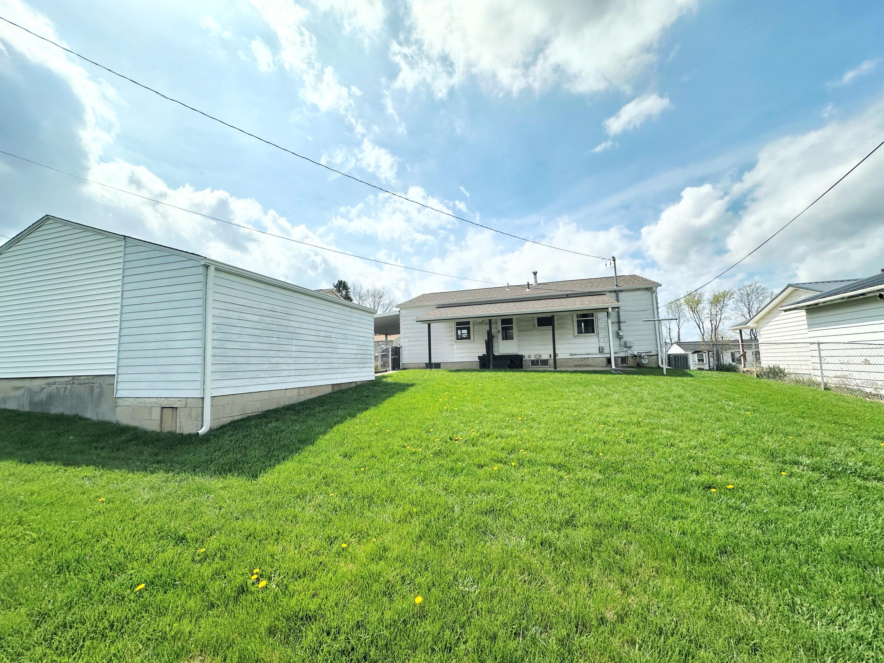 1356 Ironwood Drive, Fairborn, Ohio 45324