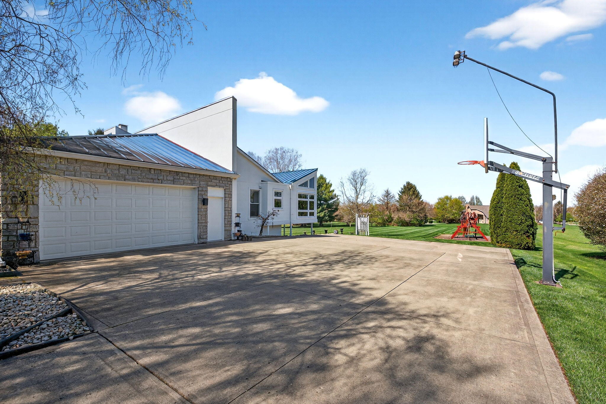 2685 Kilkenny Court, Springfield, Ohio 45503