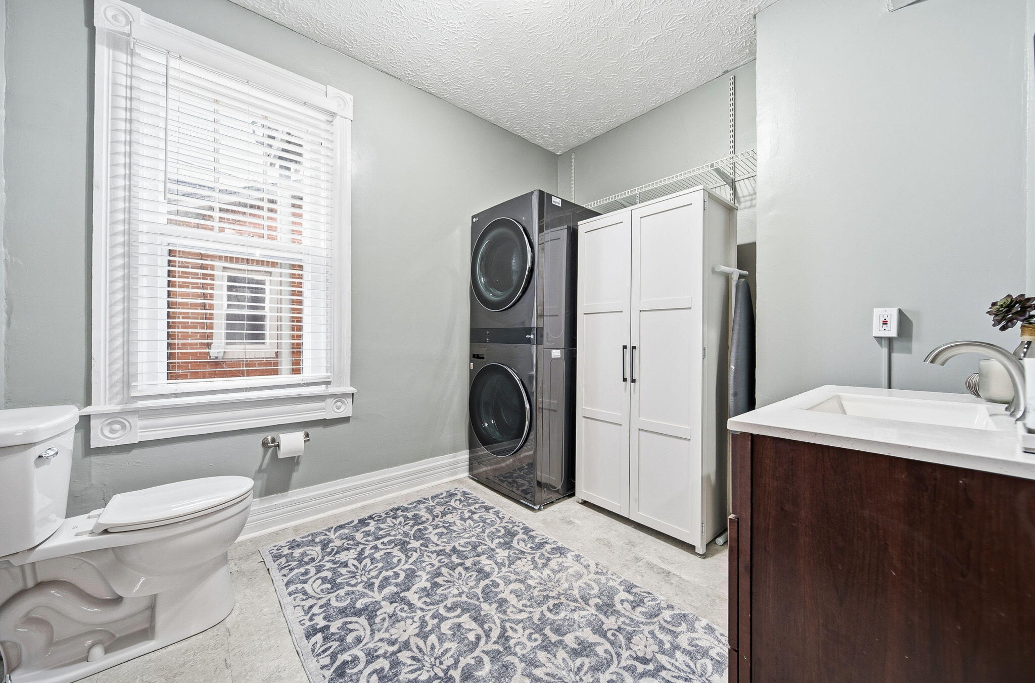 525 Main Street, Groveport, Ohio 43125