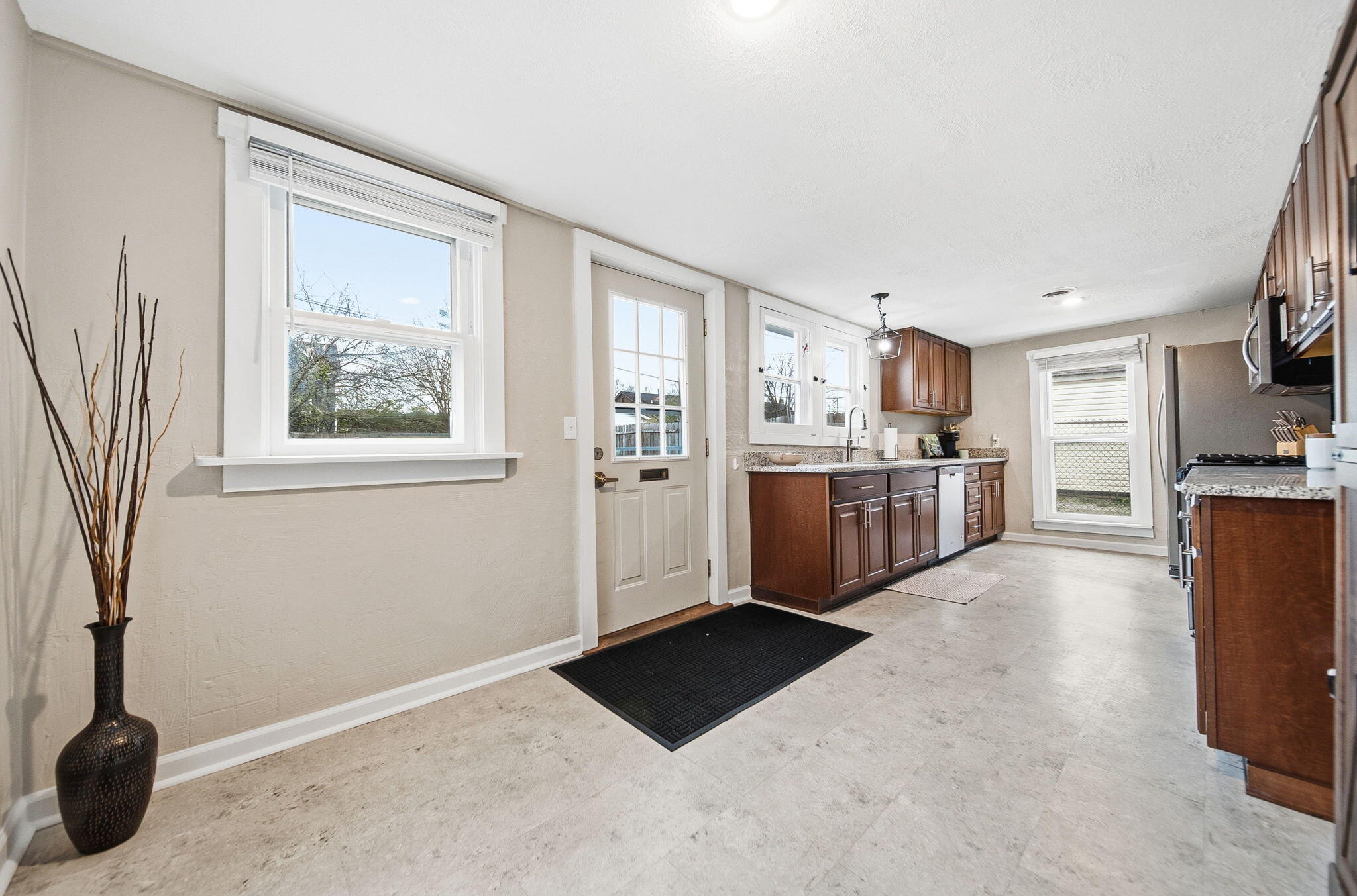 525 Main Street, Groveport, Ohio 43125