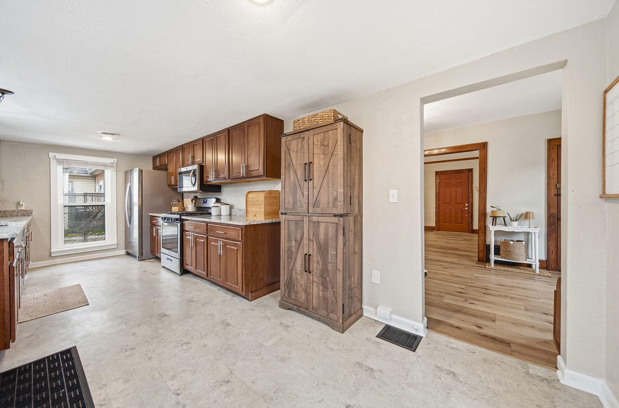 525 Main Street, Groveport, Ohio 43125