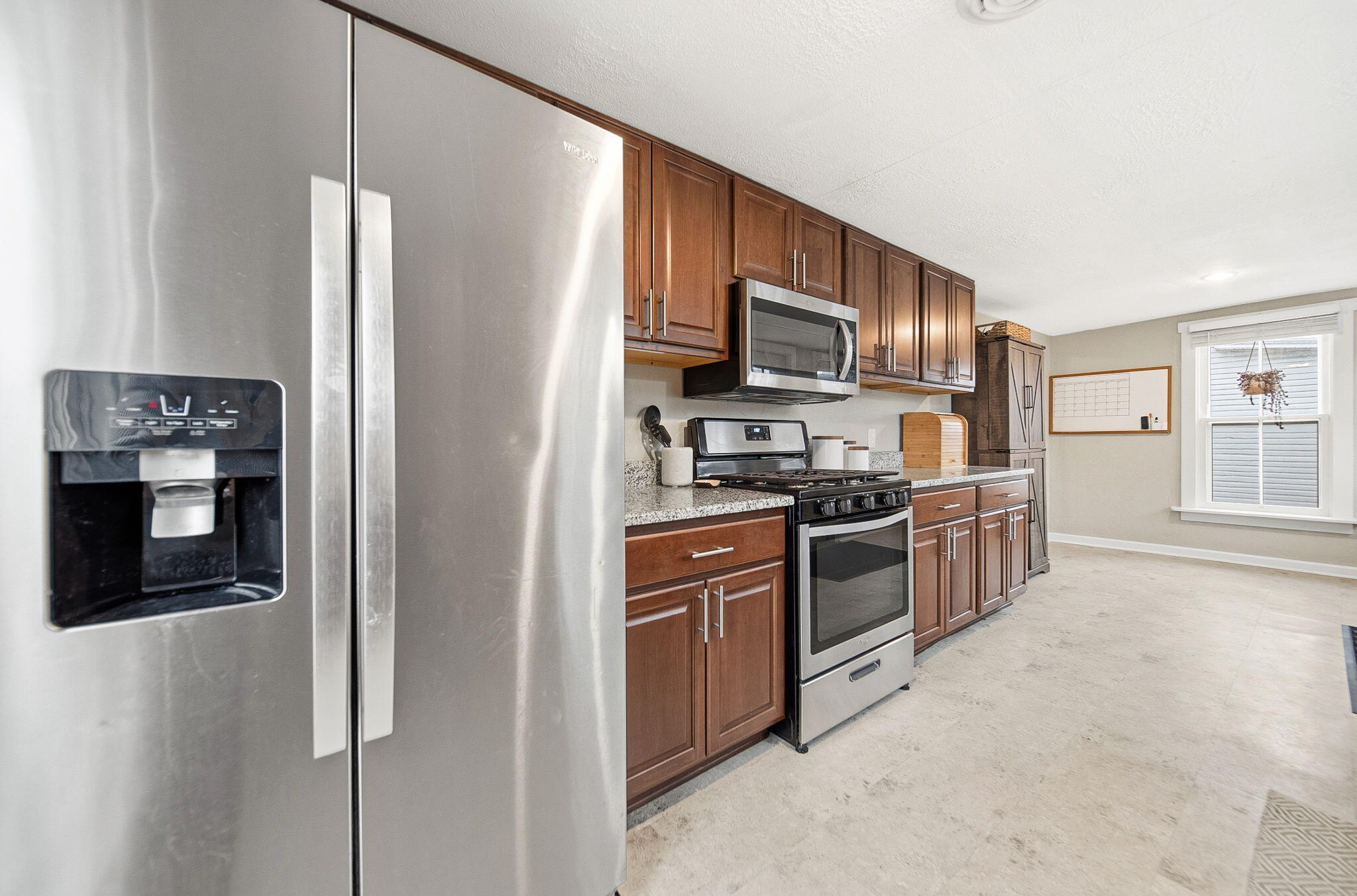 525 Main Street, Groveport, Ohio 43125