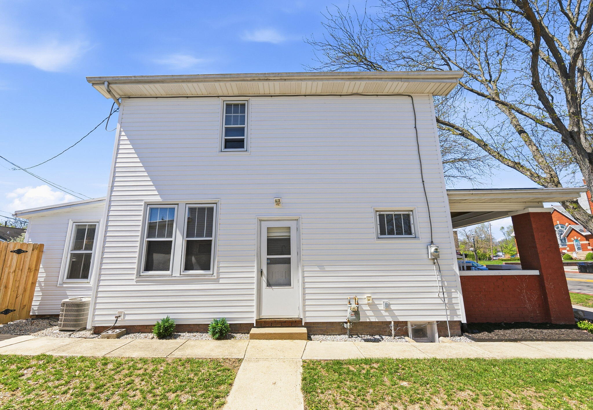 525 Main Street, Groveport, Ohio 43125