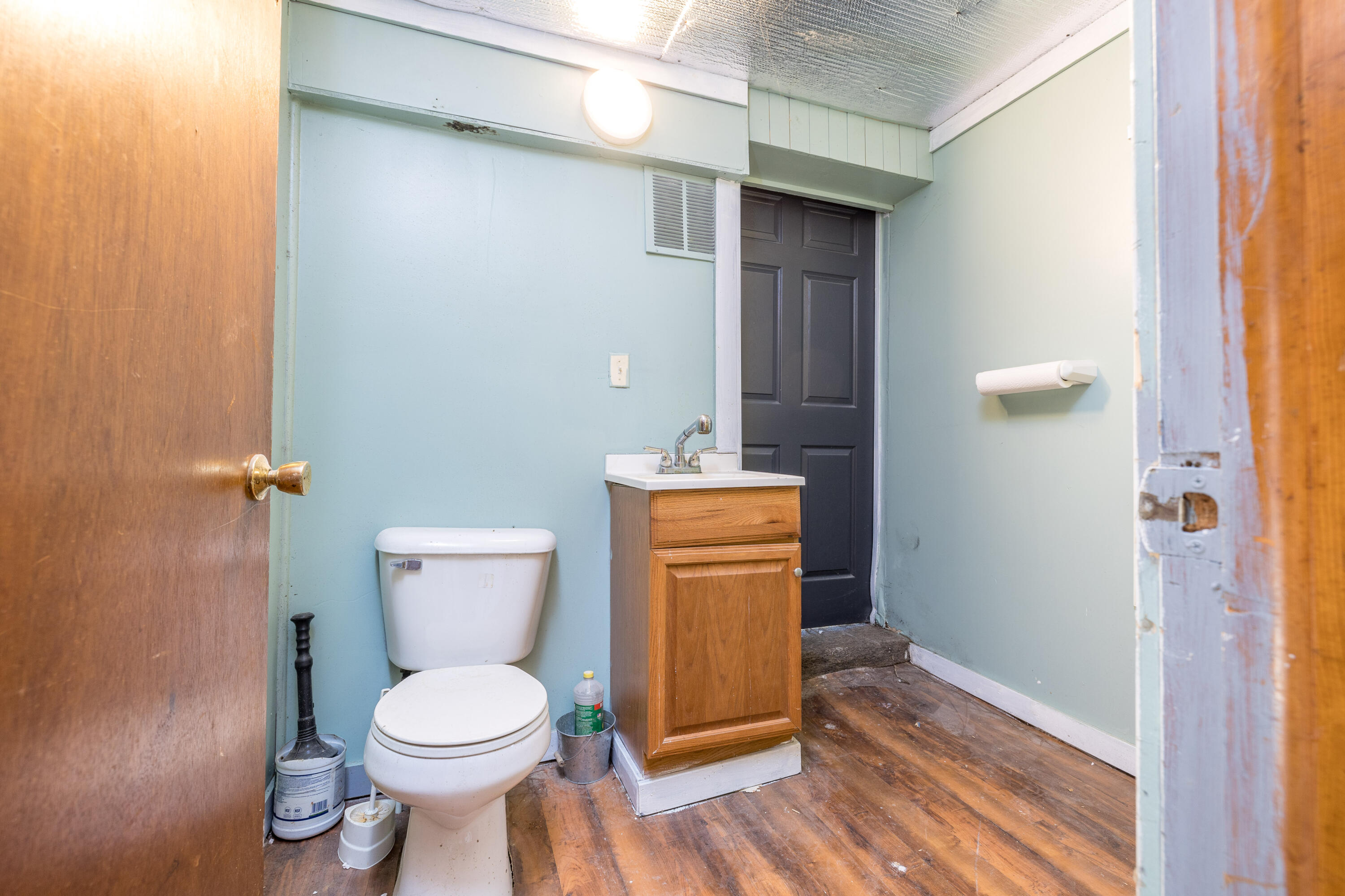 100 Main Street, New Hampshire, Ohio 45870