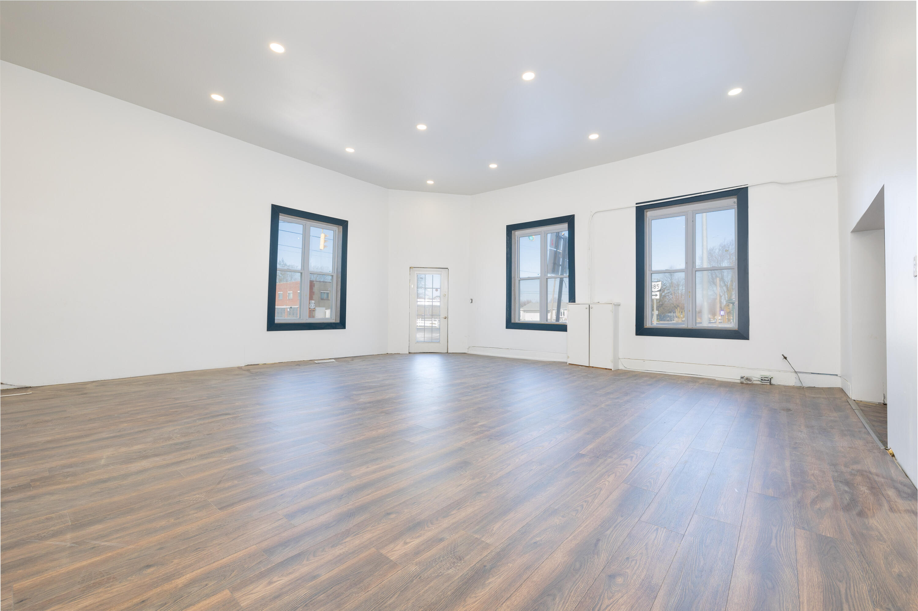 100 Main Street, New Hampshire, Ohio 45870