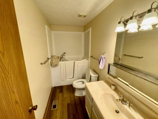 1013 Abington Place, Springfield, Ohio 45503