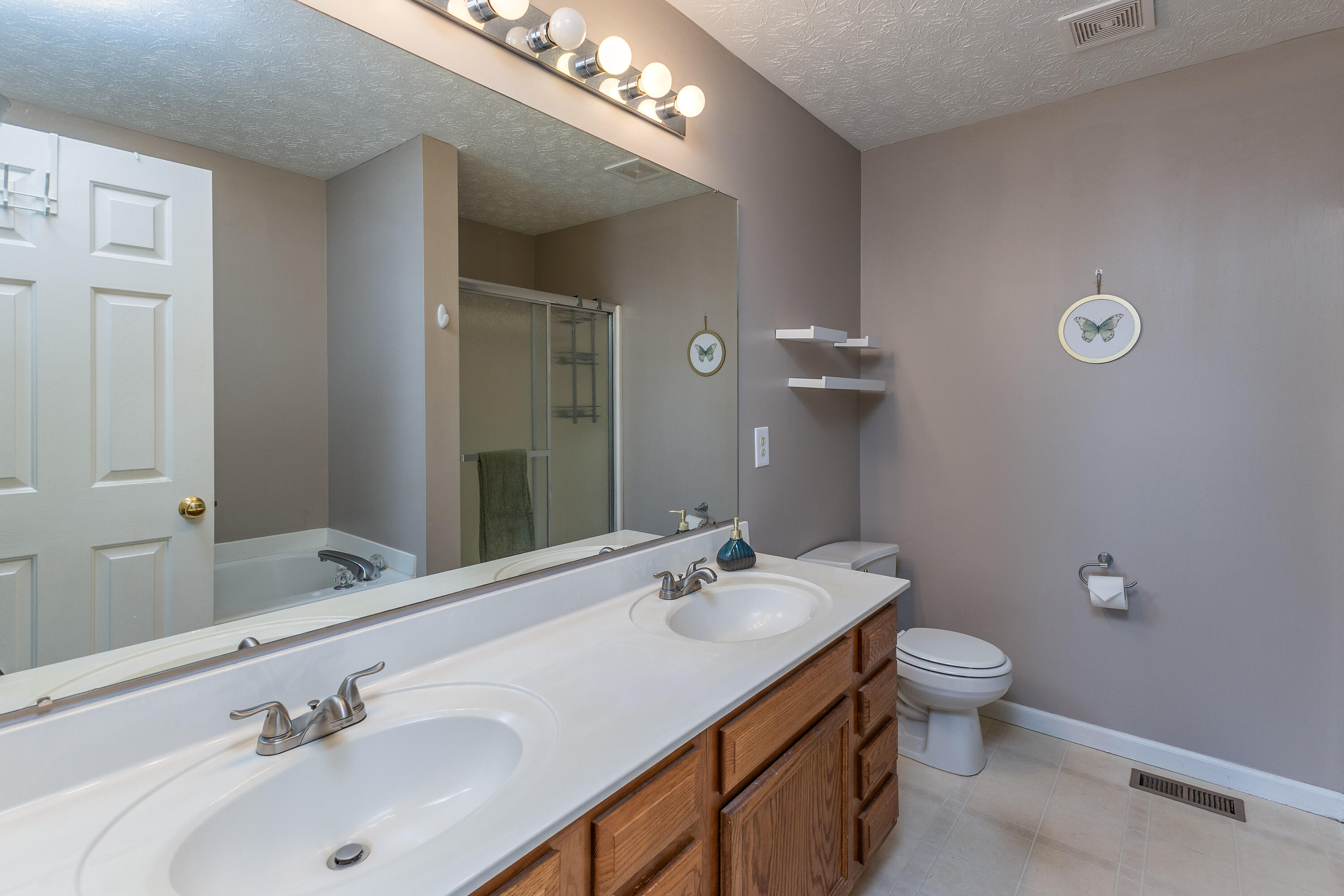 1181 Winchester Drive, Troy, Ohio 45373