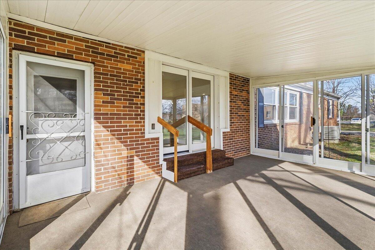 354 Hickory Drive, Marysville, Ohio 43040