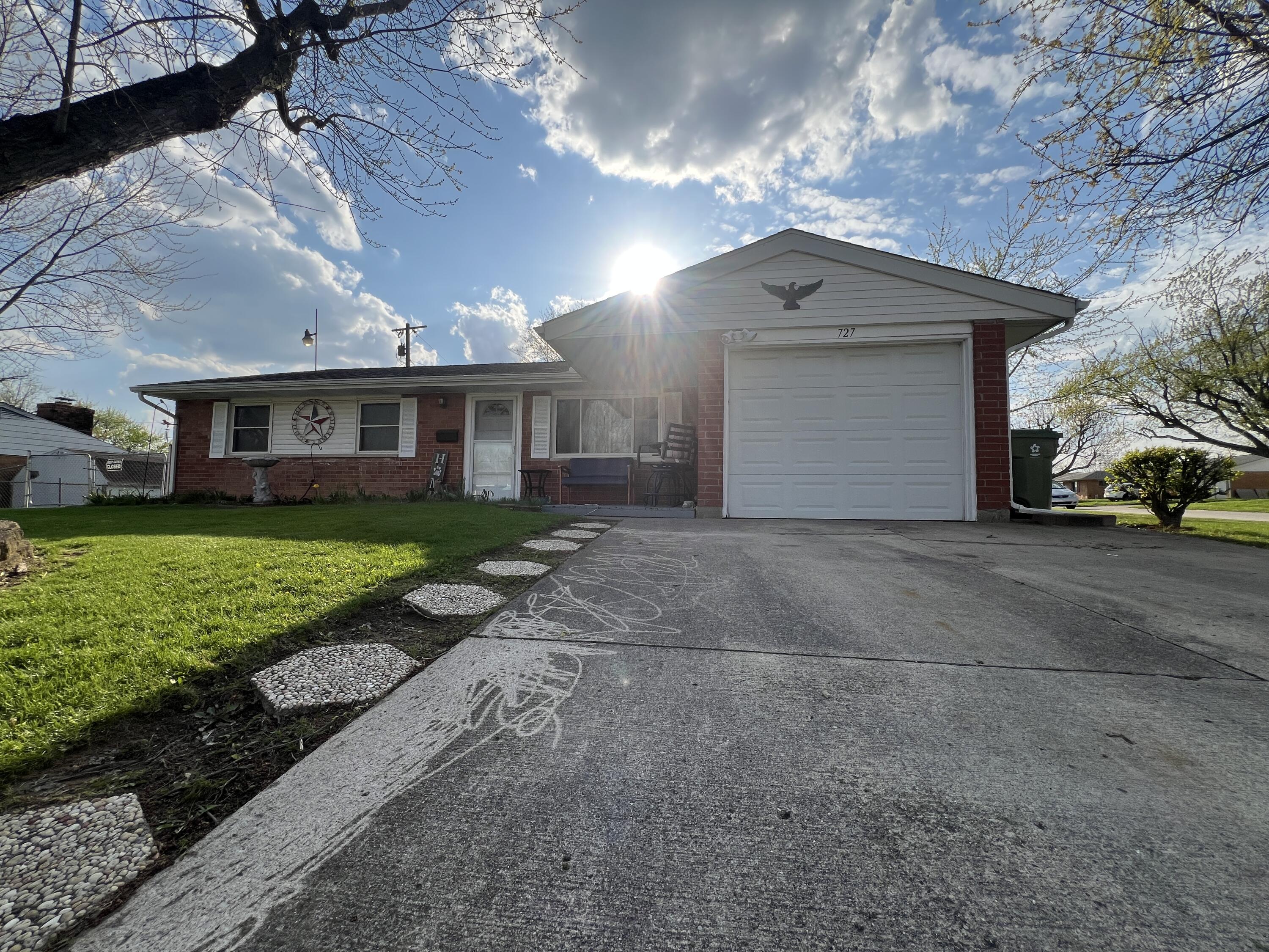 727 Sixth Avenue, Sidney, Ohio 45365