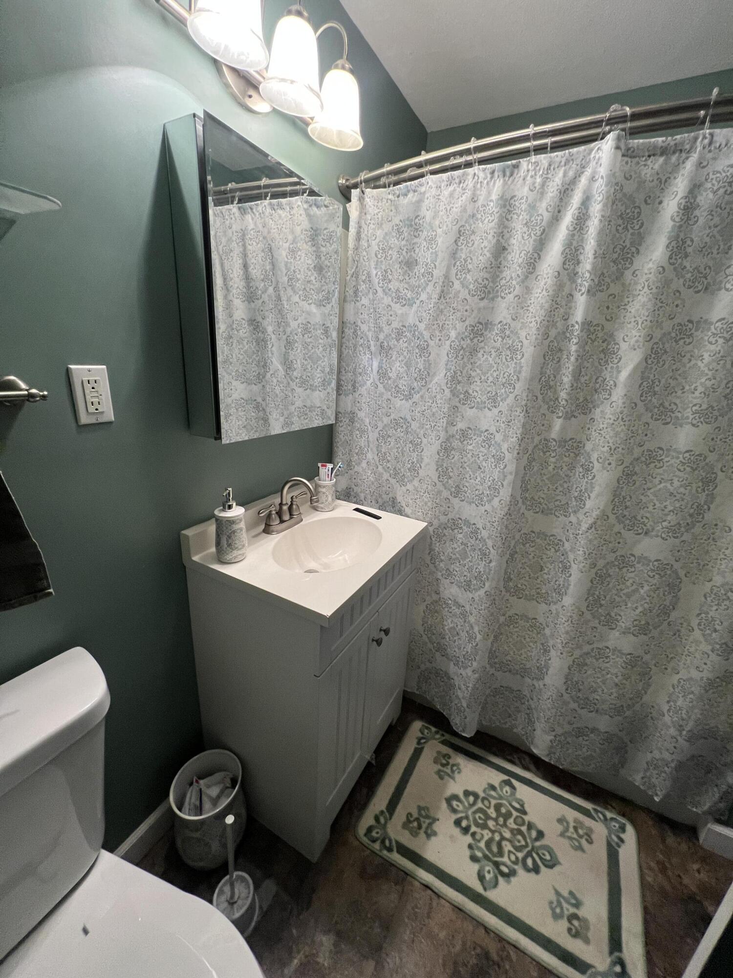 727 Sixth Avenue, Sidney, Ohio 45365