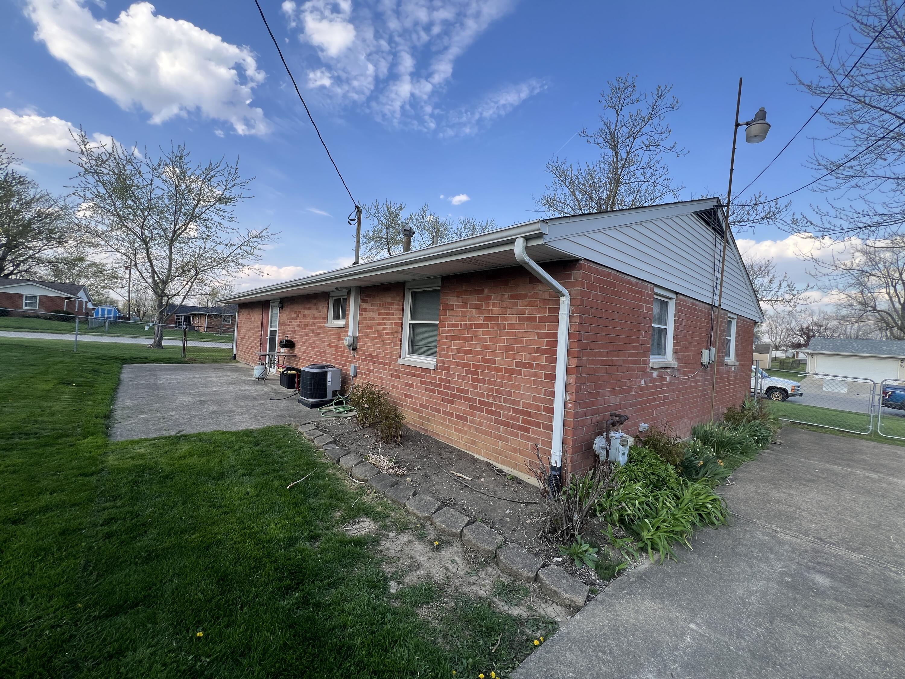 727 Sixth Avenue, Sidney, Ohio 45365