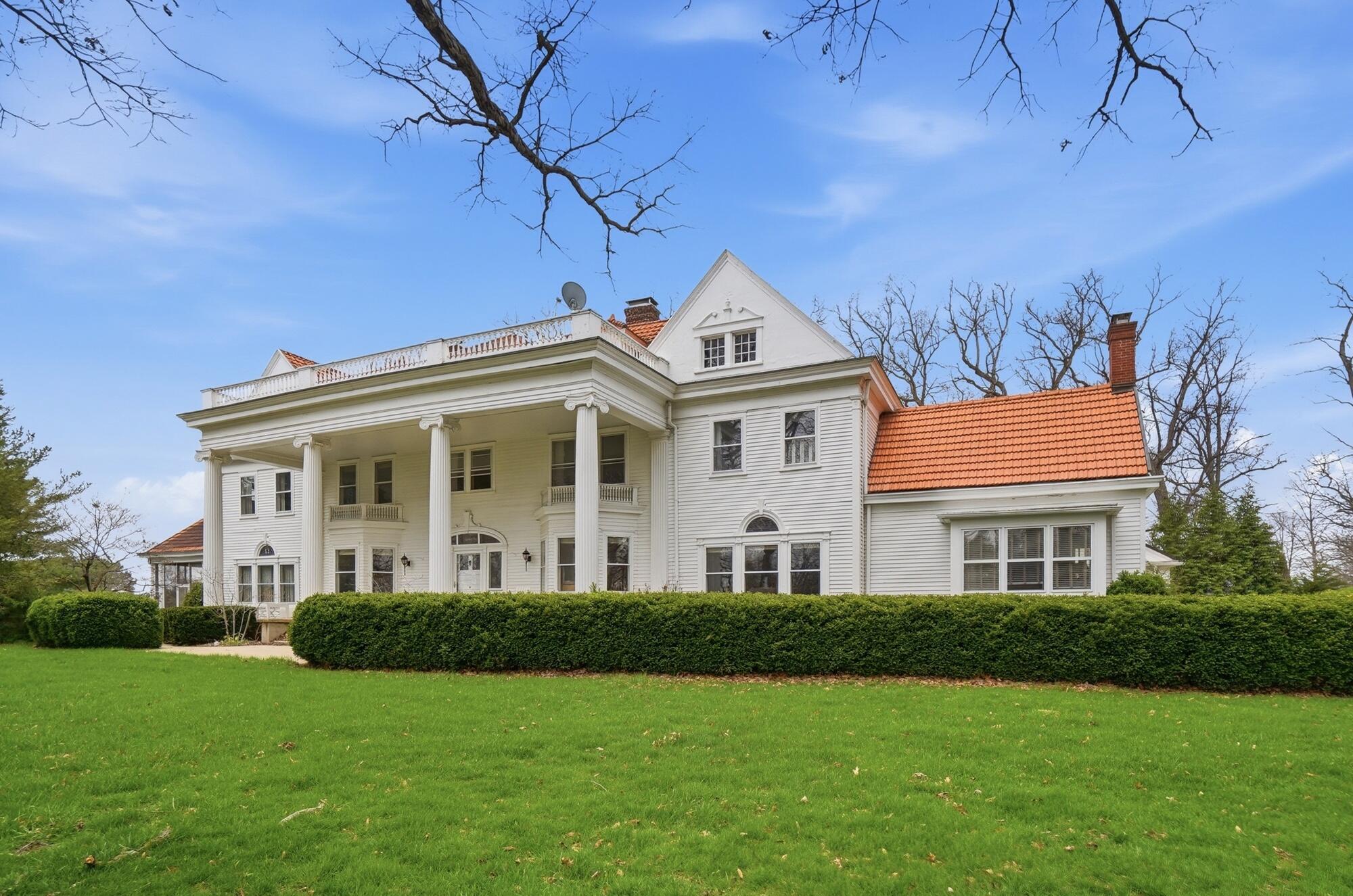 407 Dayton Lakeview Road, New Carlisle, Ohio 45344