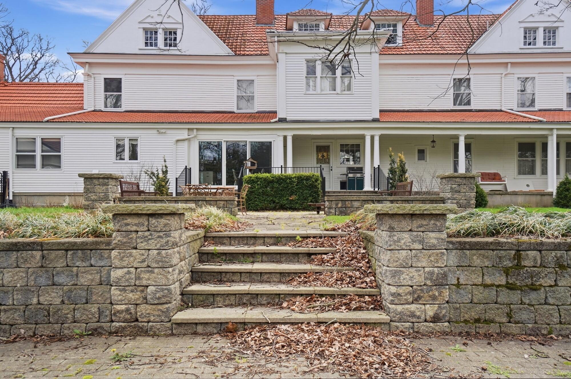 407 Dayton Lakeview Road, New Carlisle, Ohio 45344