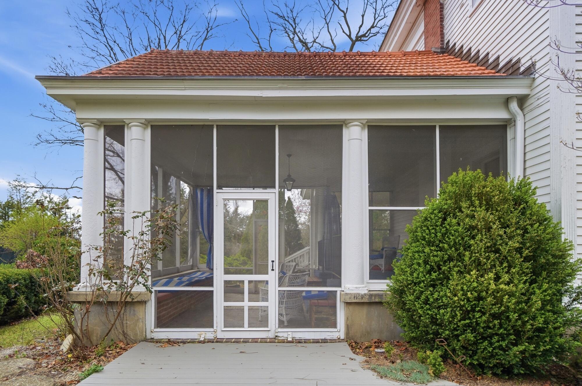 407 Dayton Lakeview Road, New Carlisle, Ohio 45344