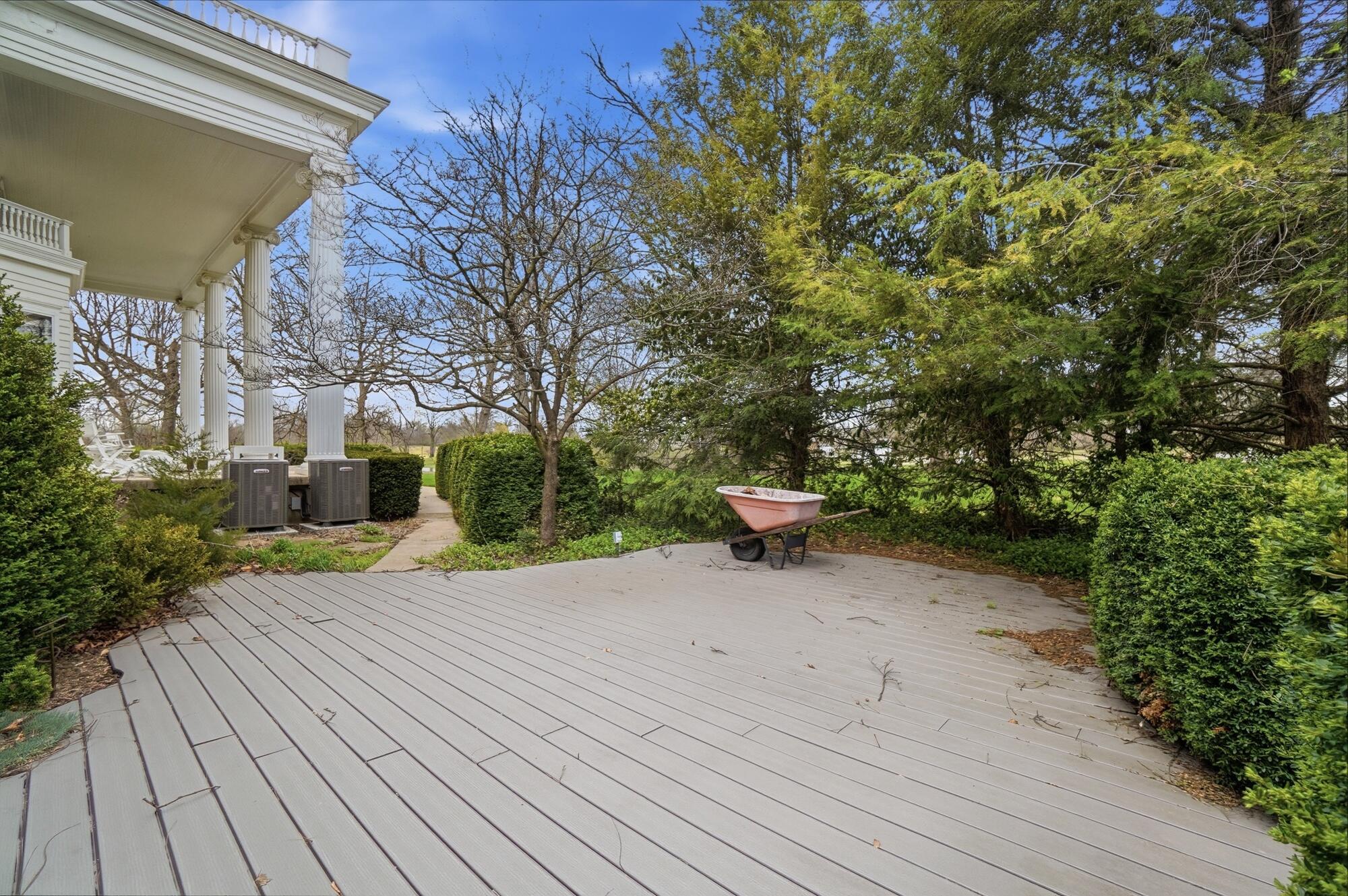 407 Dayton Lakeview Road, New Carlisle, Ohio 45344