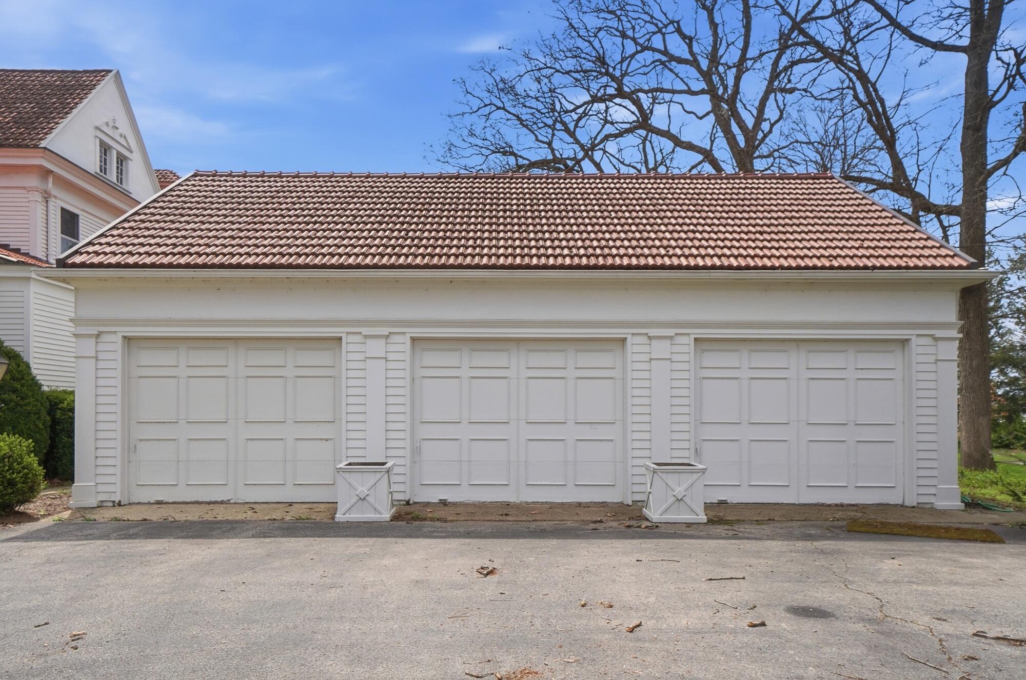 407 Dayton Lakeview Road, New Carlisle, Ohio 45344