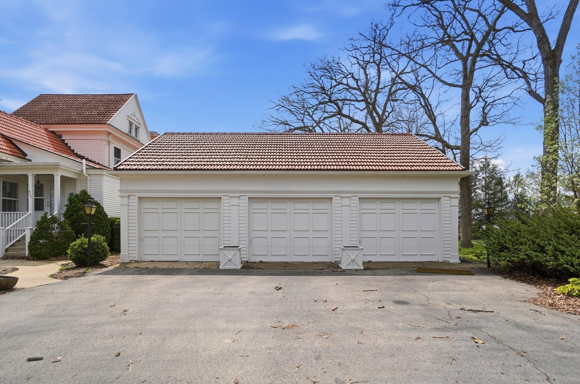 407 Dayton Lakeview Road, New Carlisle, Ohio 45344