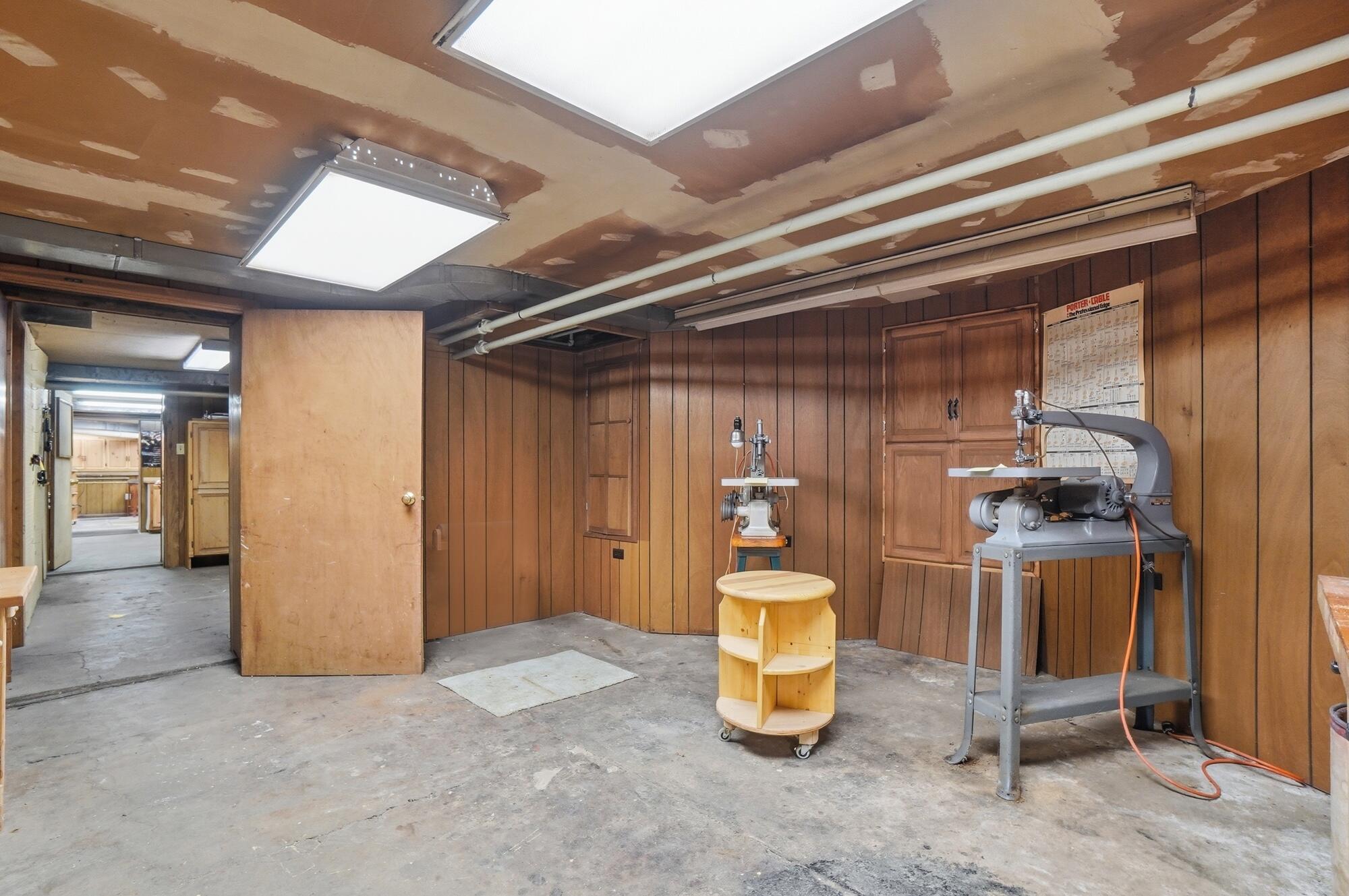 407 Dayton Lakeview Road, New Carlisle, Ohio 45344