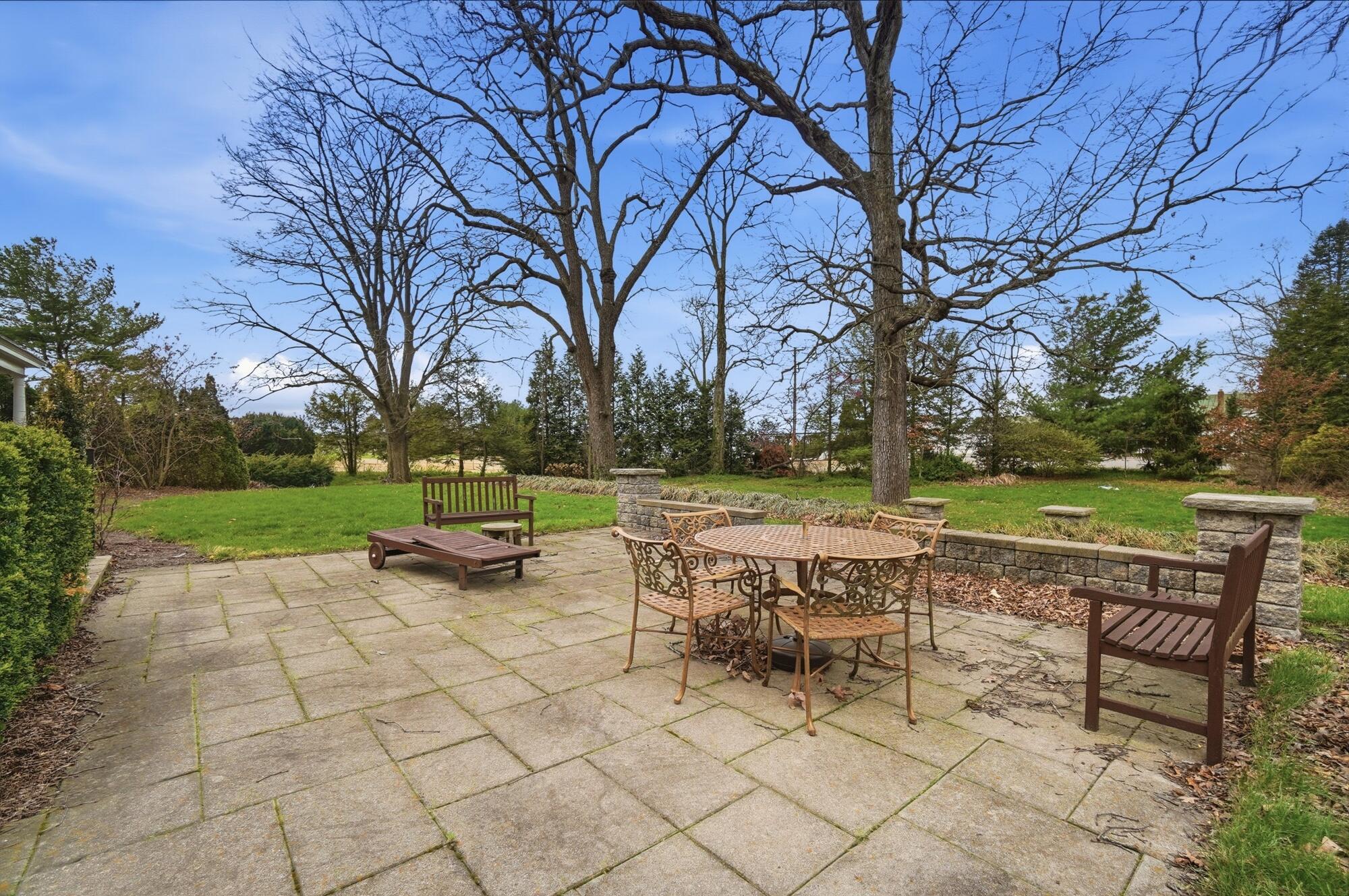 407 Dayton Lakeview Road, New Carlisle, Ohio 45344