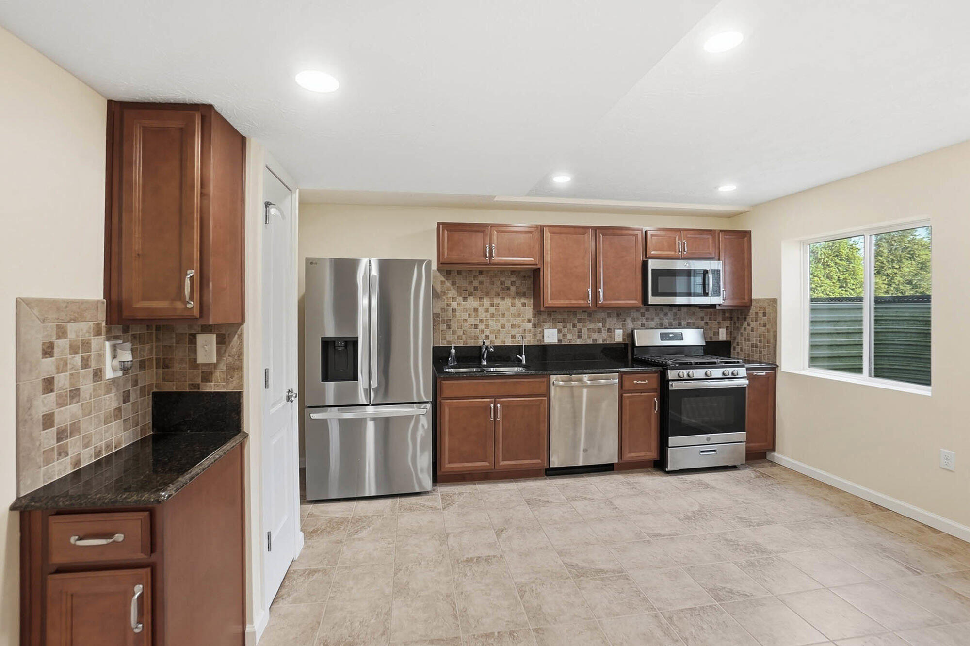 1818 Spring Meadows Drive, Xenia, Ohio 45385