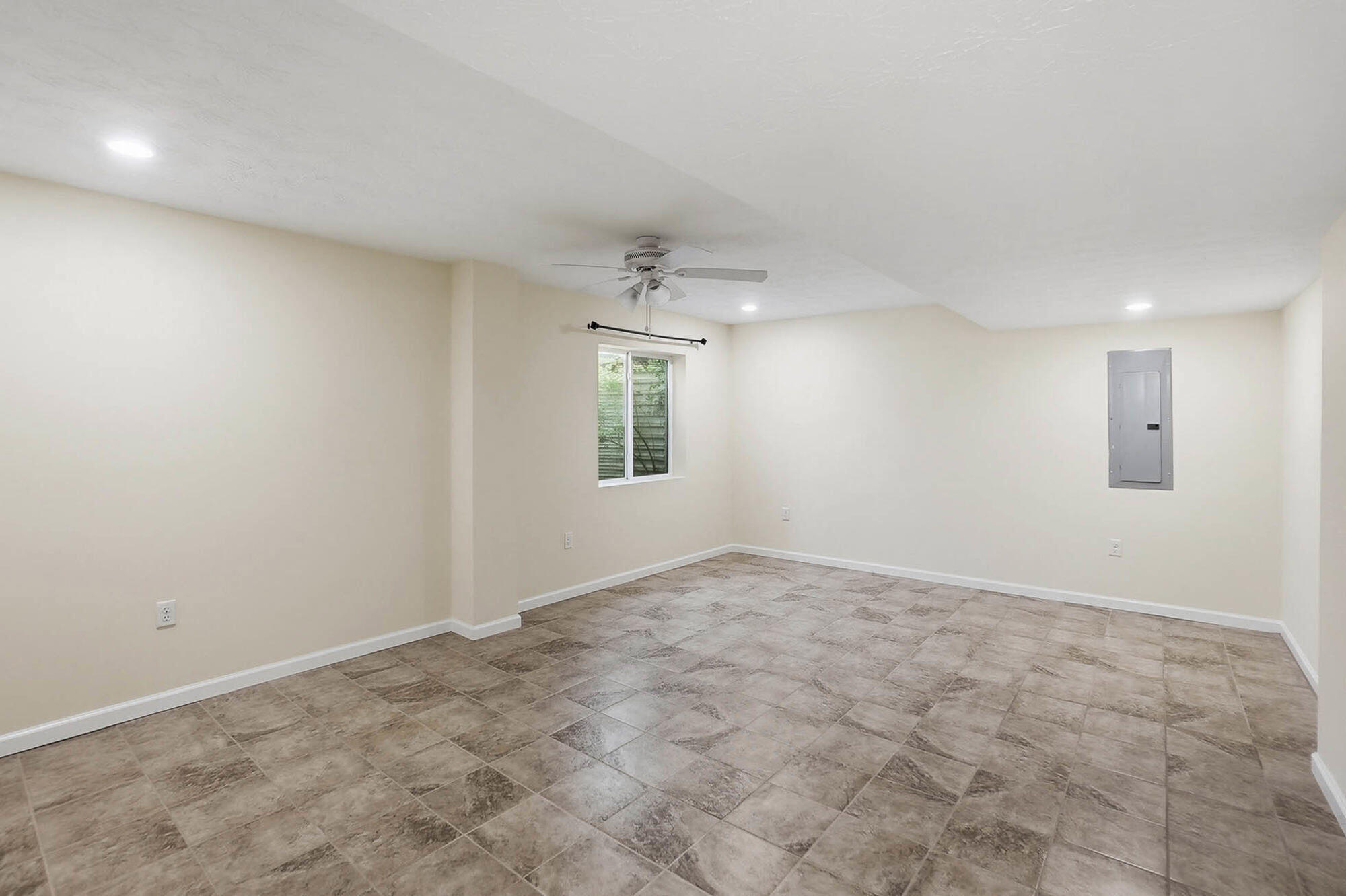 1818 Spring Meadows Drive, Xenia, Ohio 45385