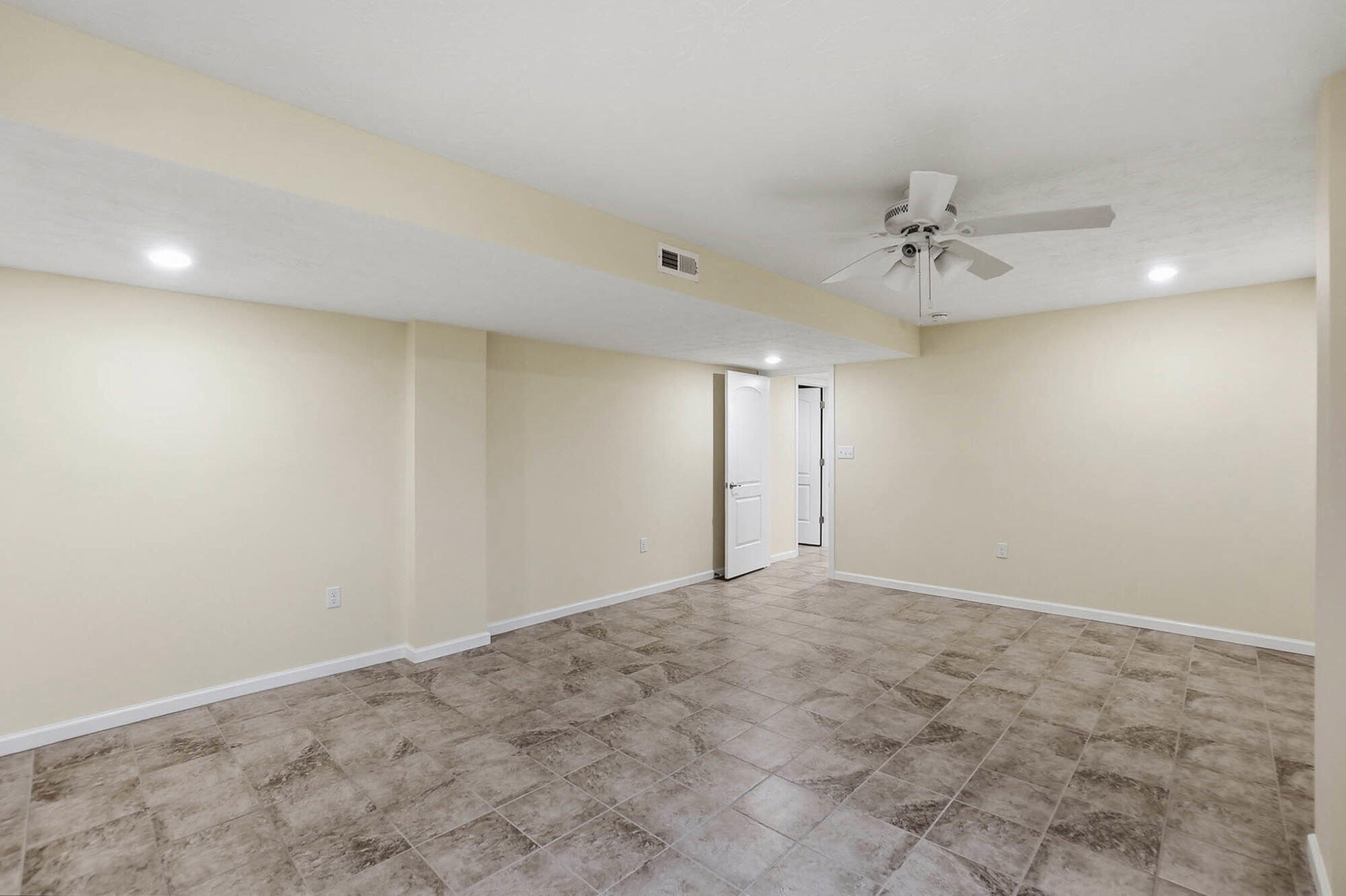 1818 Spring Meadows Drive, Xenia, Ohio 45385