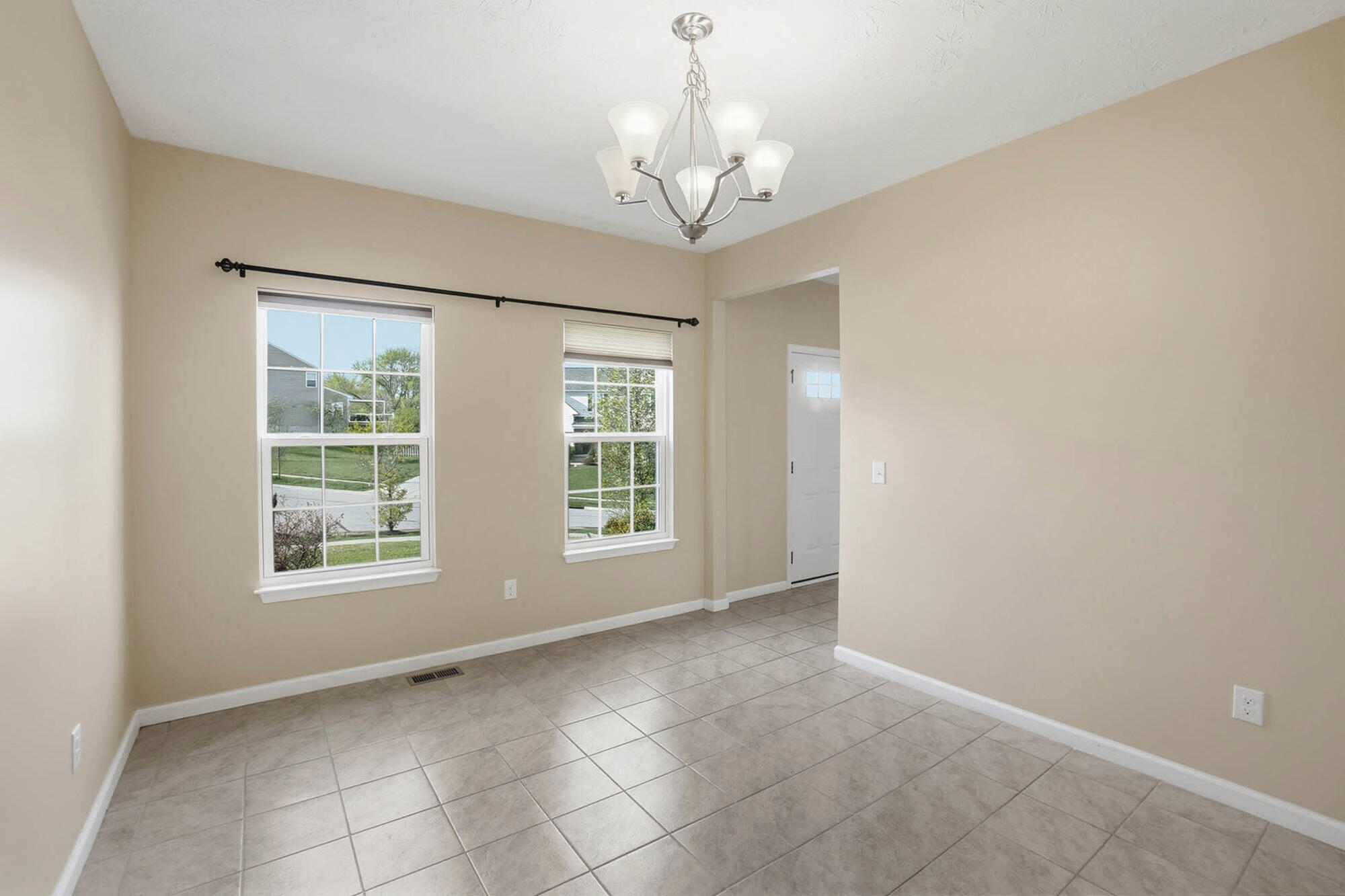 1818 Spring Meadows Drive, Xenia, Ohio 45385