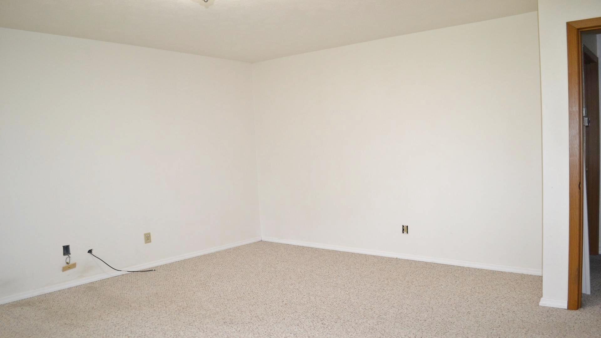 1031 Armsgate Road, Springfield, Ohio 45503