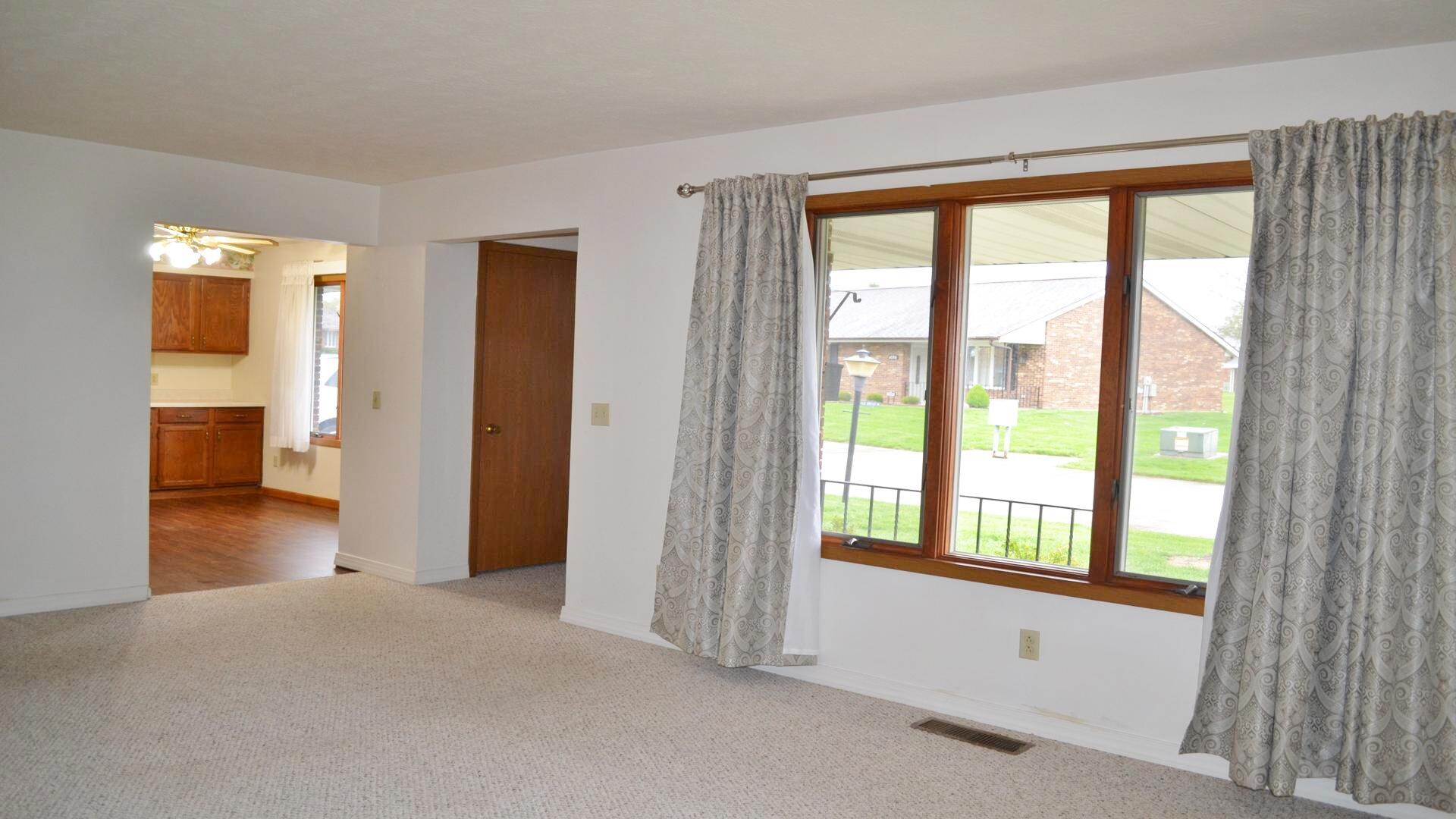 1031 Armsgate Road, Springfield, Ohio 45503