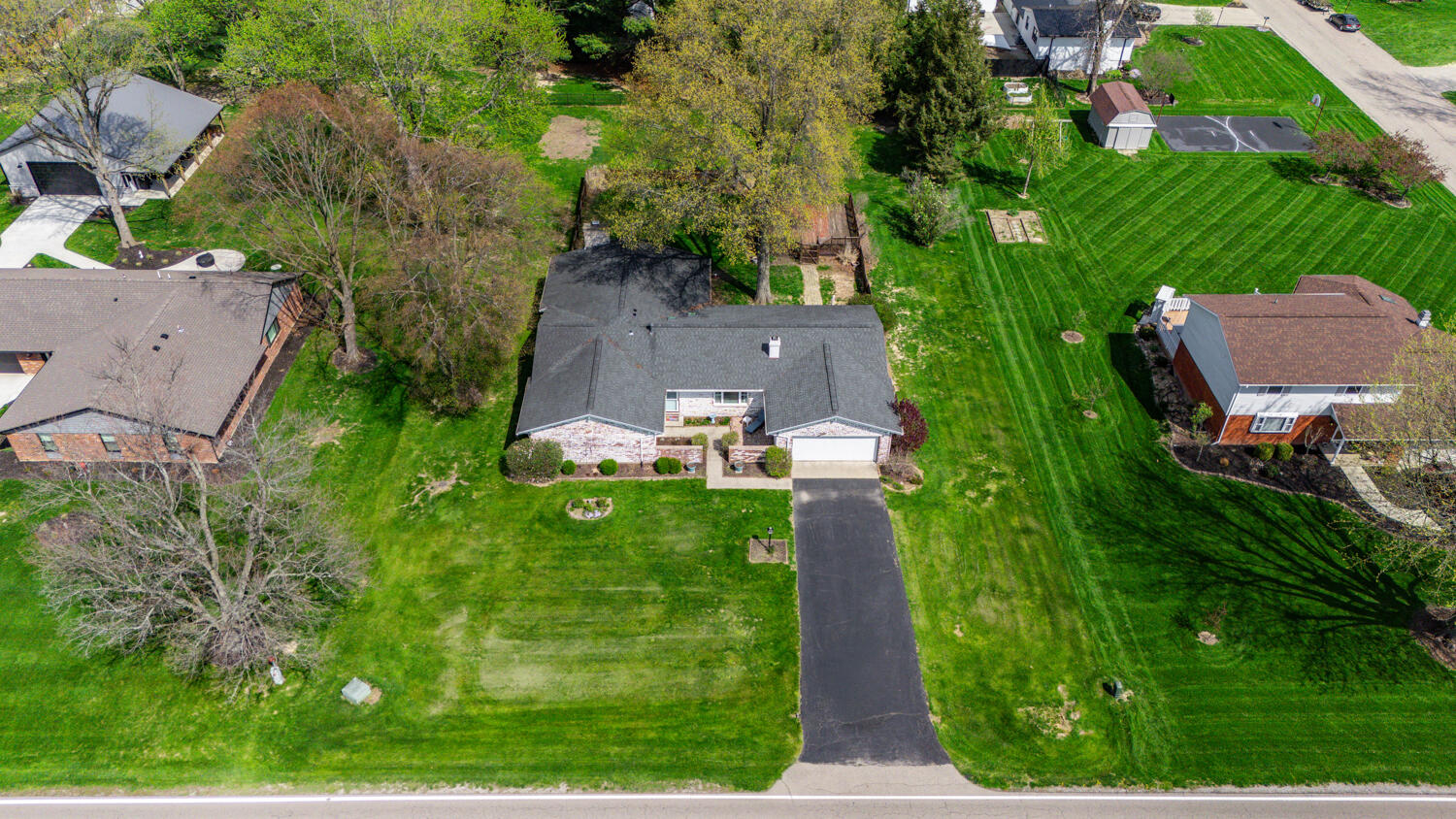 885 Michaels Road, Tipp City, Ohio 45371