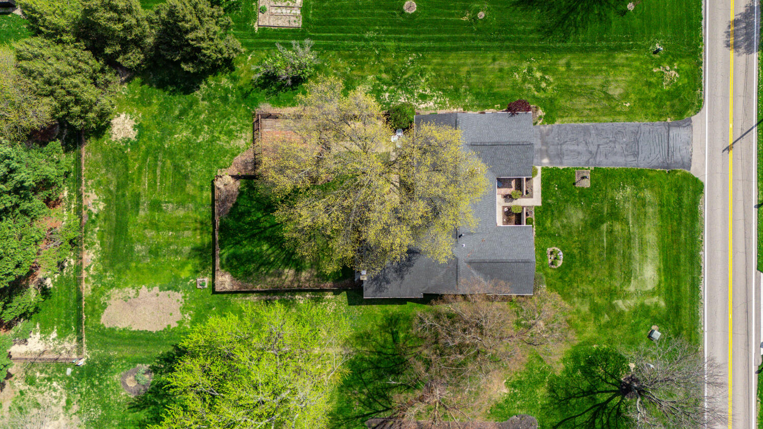 885 Michaels Road, Tipp City, Ohio 45371