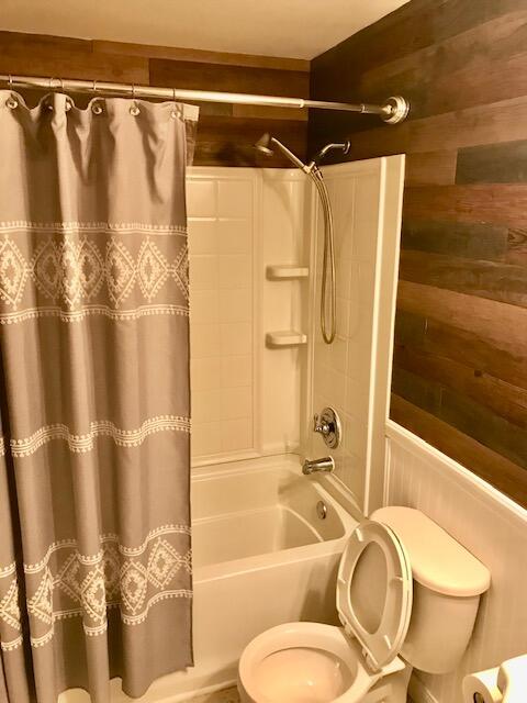 814 Primrose Drive, Wapakoneta, Ohio 45895