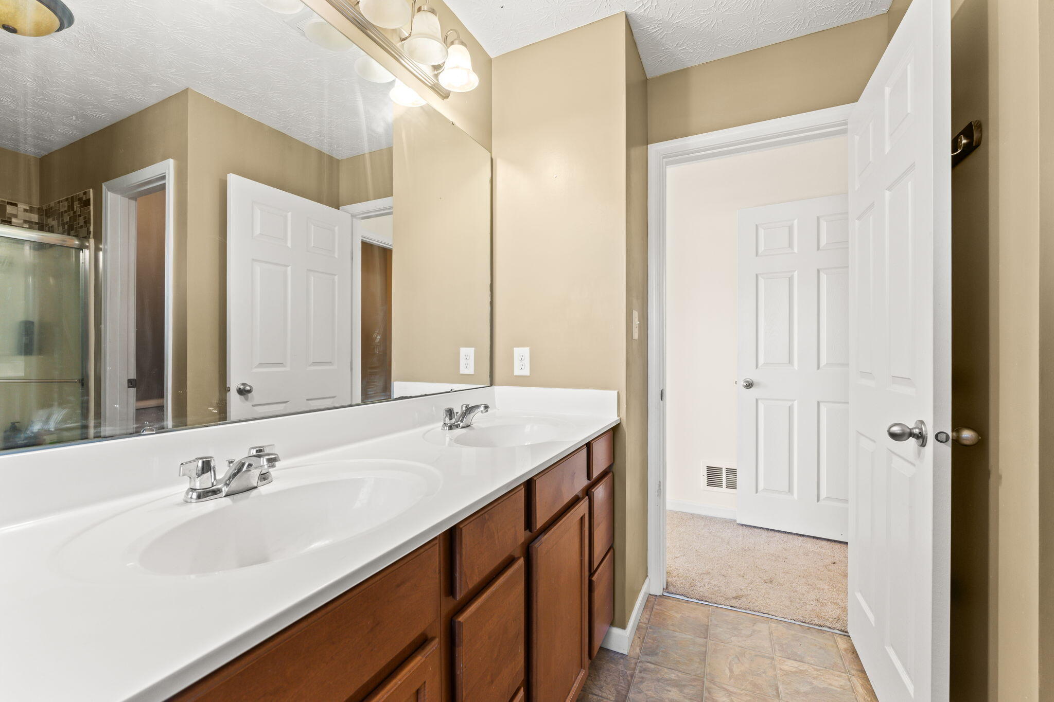 4192 Grace Circle, Beavercreek, Ohio 45431