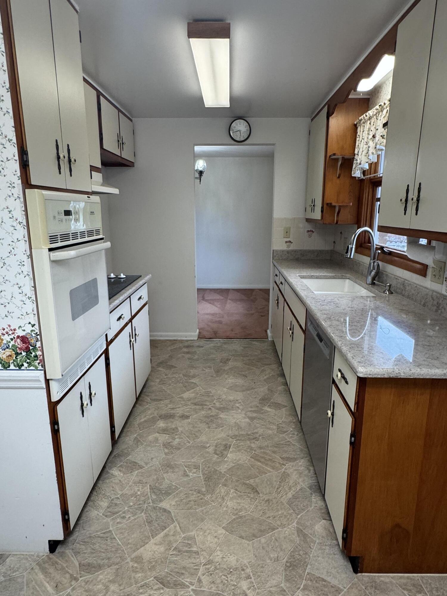 4841 Chippendale Drive, Springfield, Ohio 45503