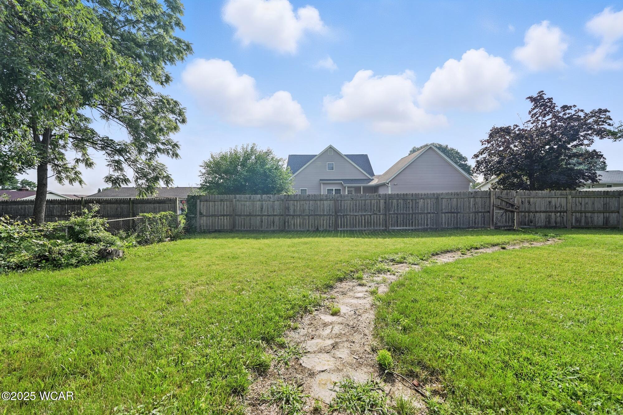 2268 Glenwood Avenue, Lima, Ohio